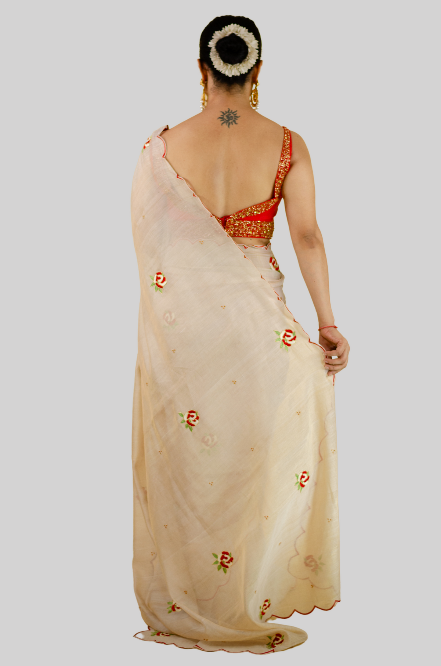 Sequence & Resham thread Hand Embroidered Handloom tissue Silk Saree.
