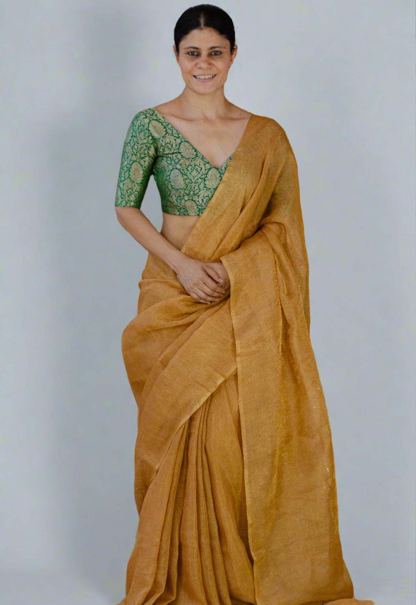 Handloom Metallic Linen Saree