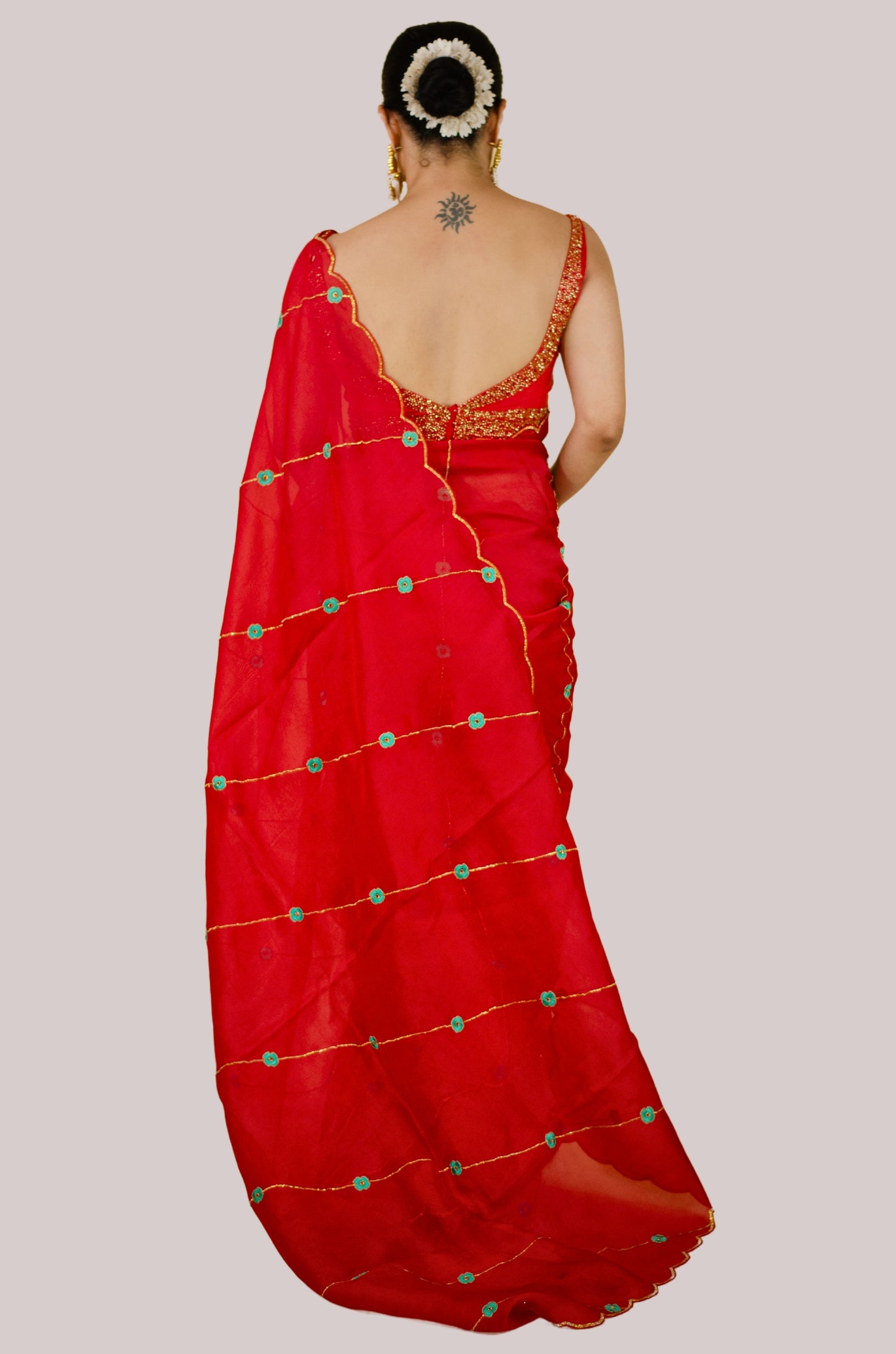 Sequence & Resham thread Hand Embroidered Handloom Organza Silk Saree.