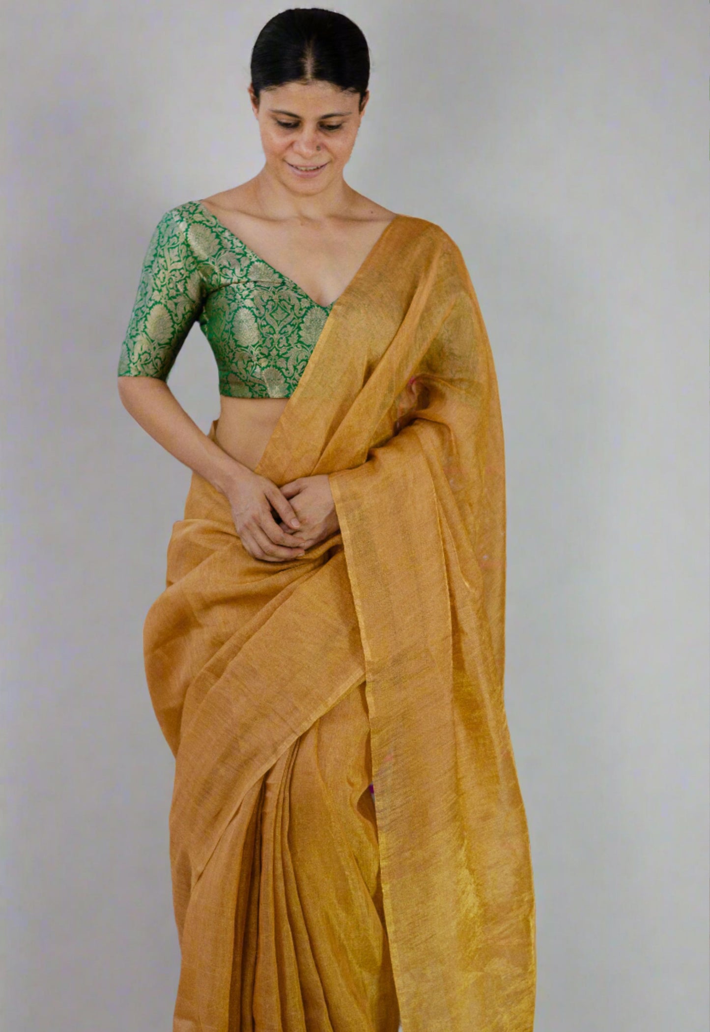 Handloom Metallic Linen Saree