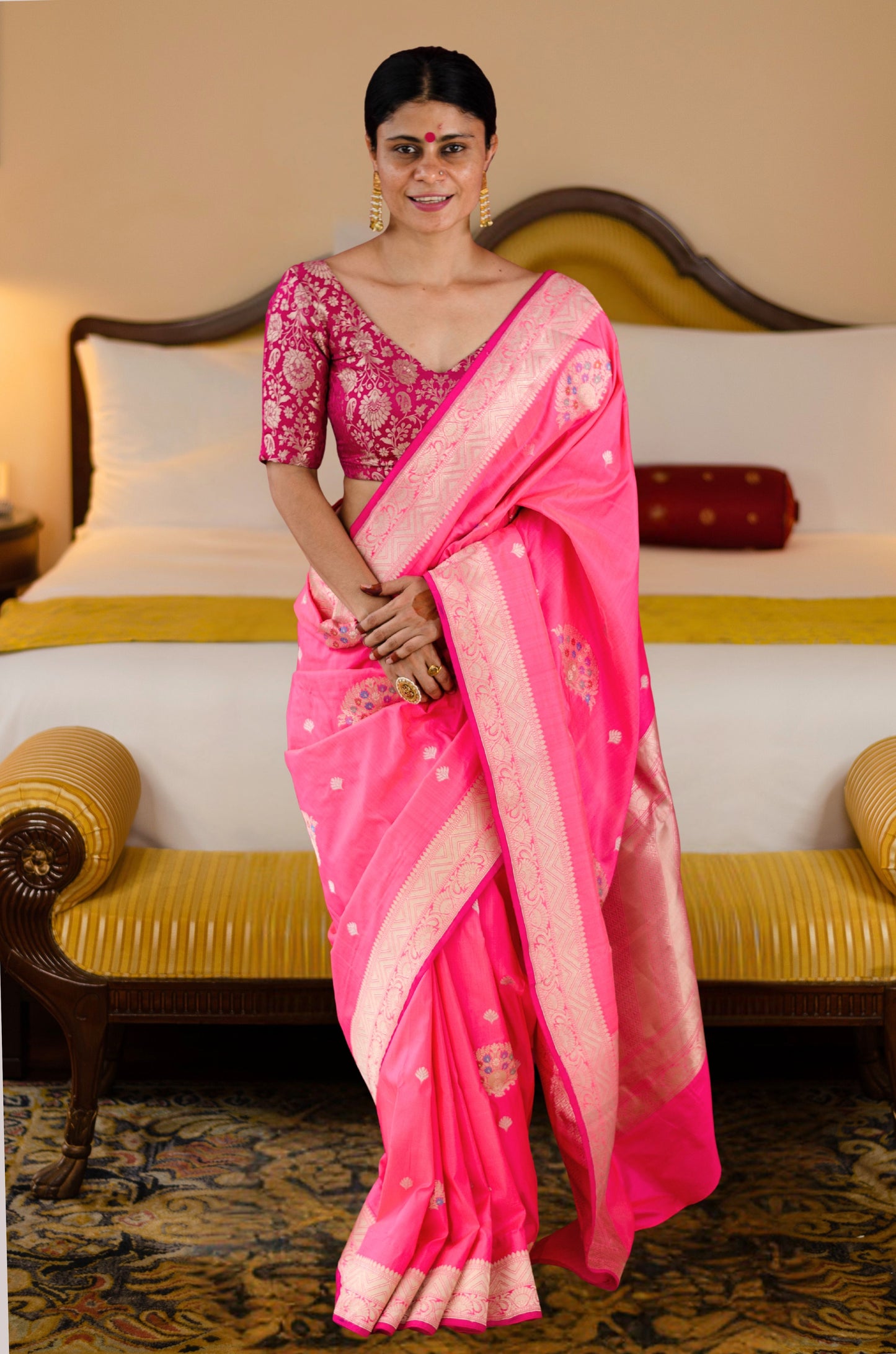 Baby Pink with silver Texture Colour Handwoven Kadwa Katan Silk Banarasi Saree