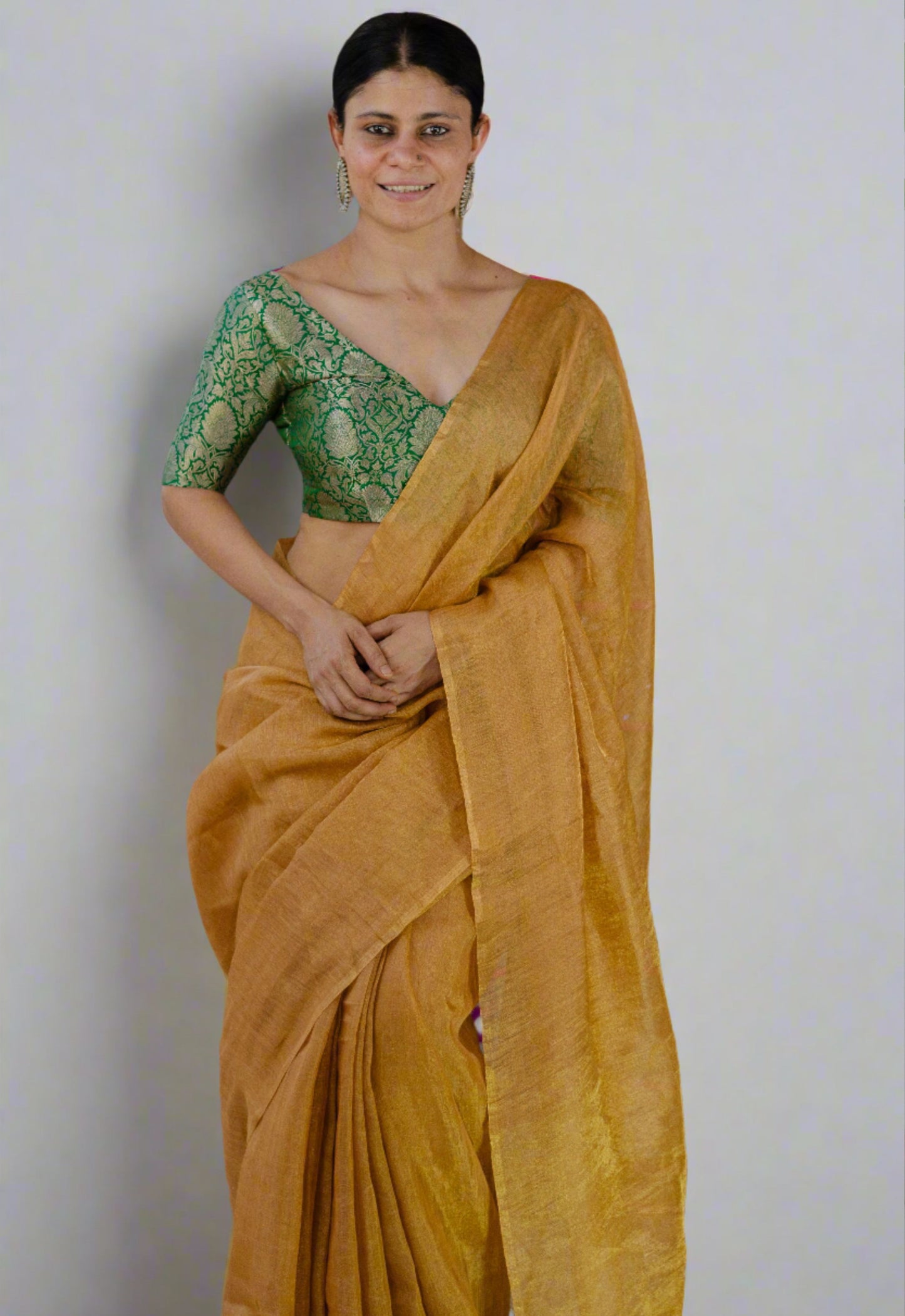 Handloom Metallic Linen Saree