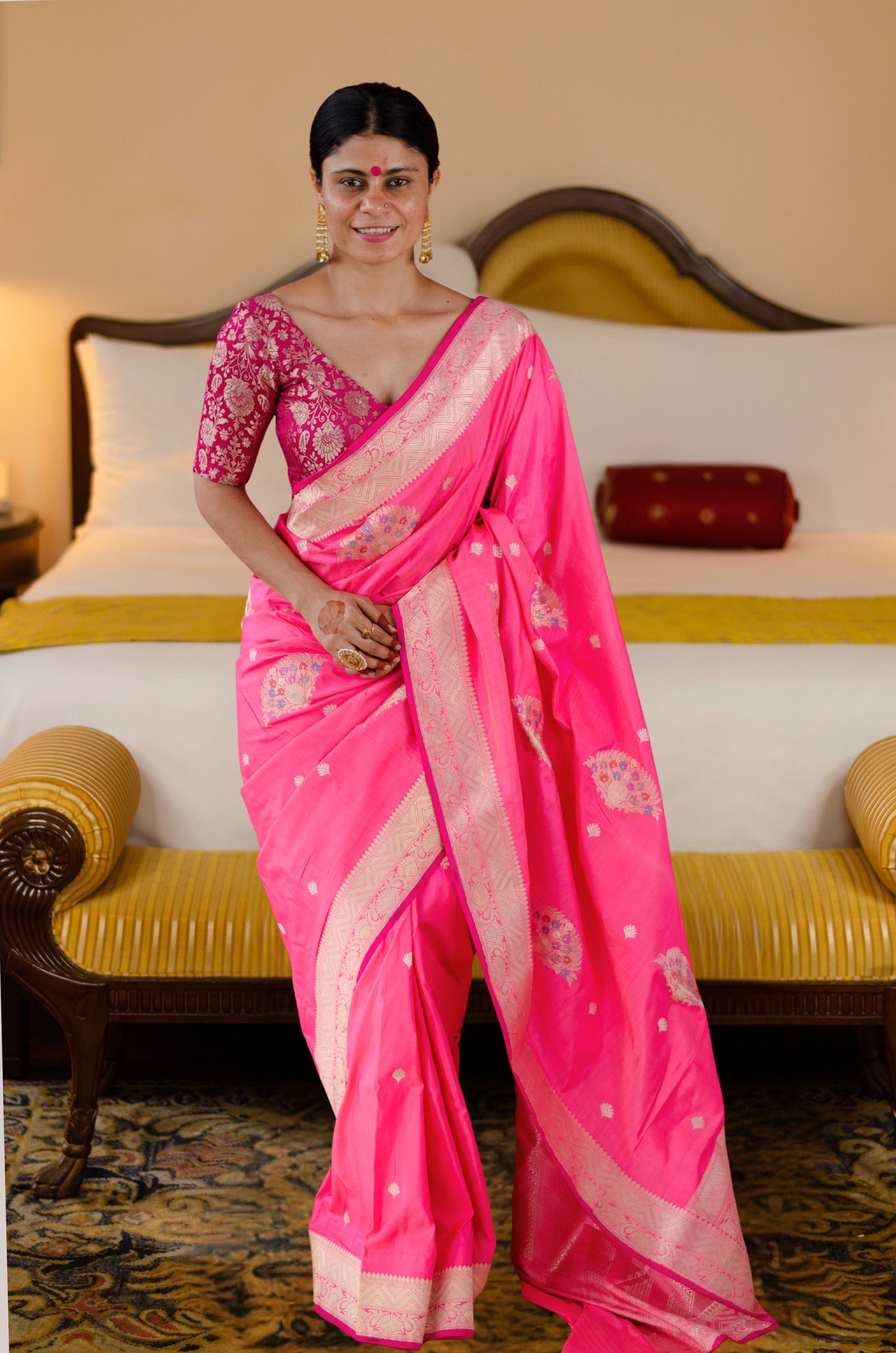 Baby Pink with silver Texture Colour Handwoven Kadwa Katan Silk Banarasi Saree