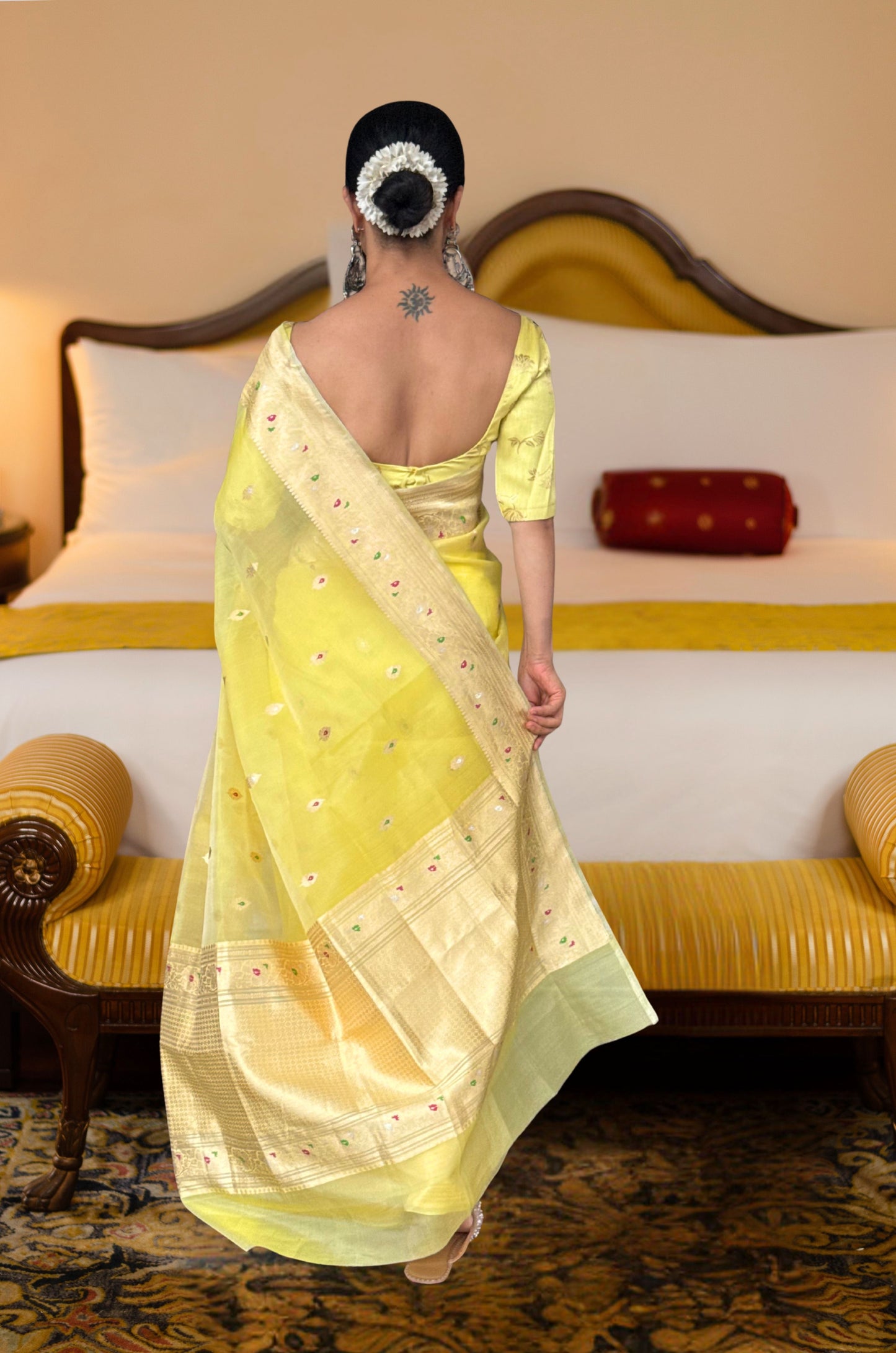 Light Lemon Yellow Colour Pure Handwoven Kora Silk Kadwa Meenakari Banarasi Saree