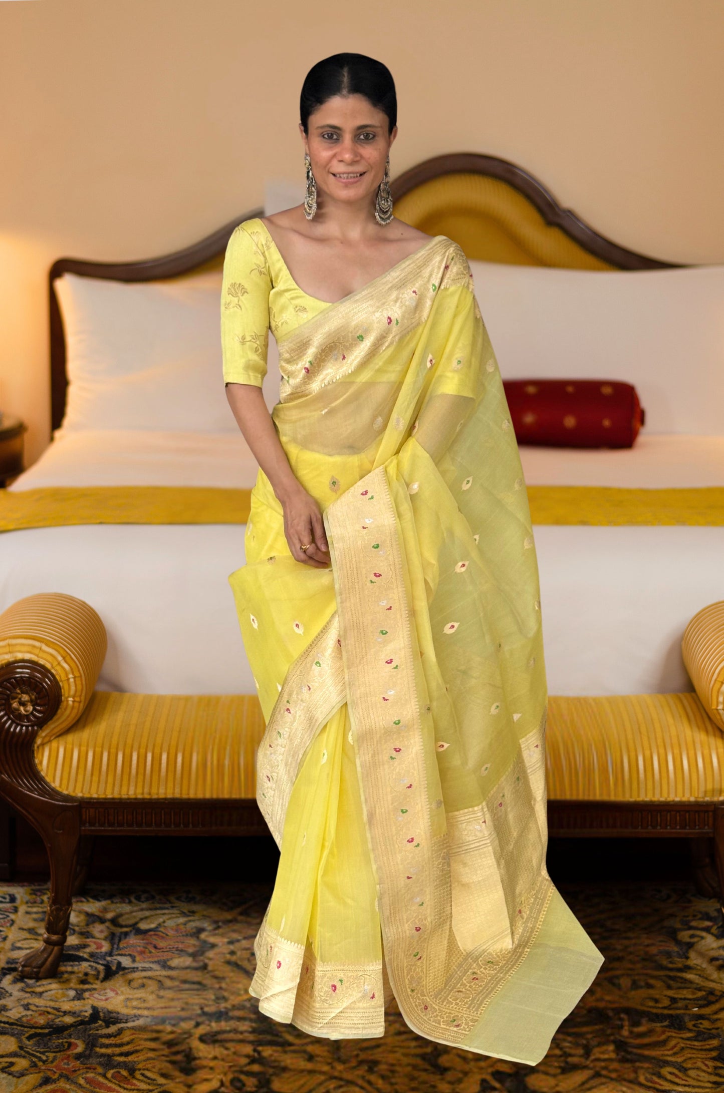 Light Lemon Yellow Colour Pure Handwoven Kora Silk Kadwa Meenakari Banarasi Saree