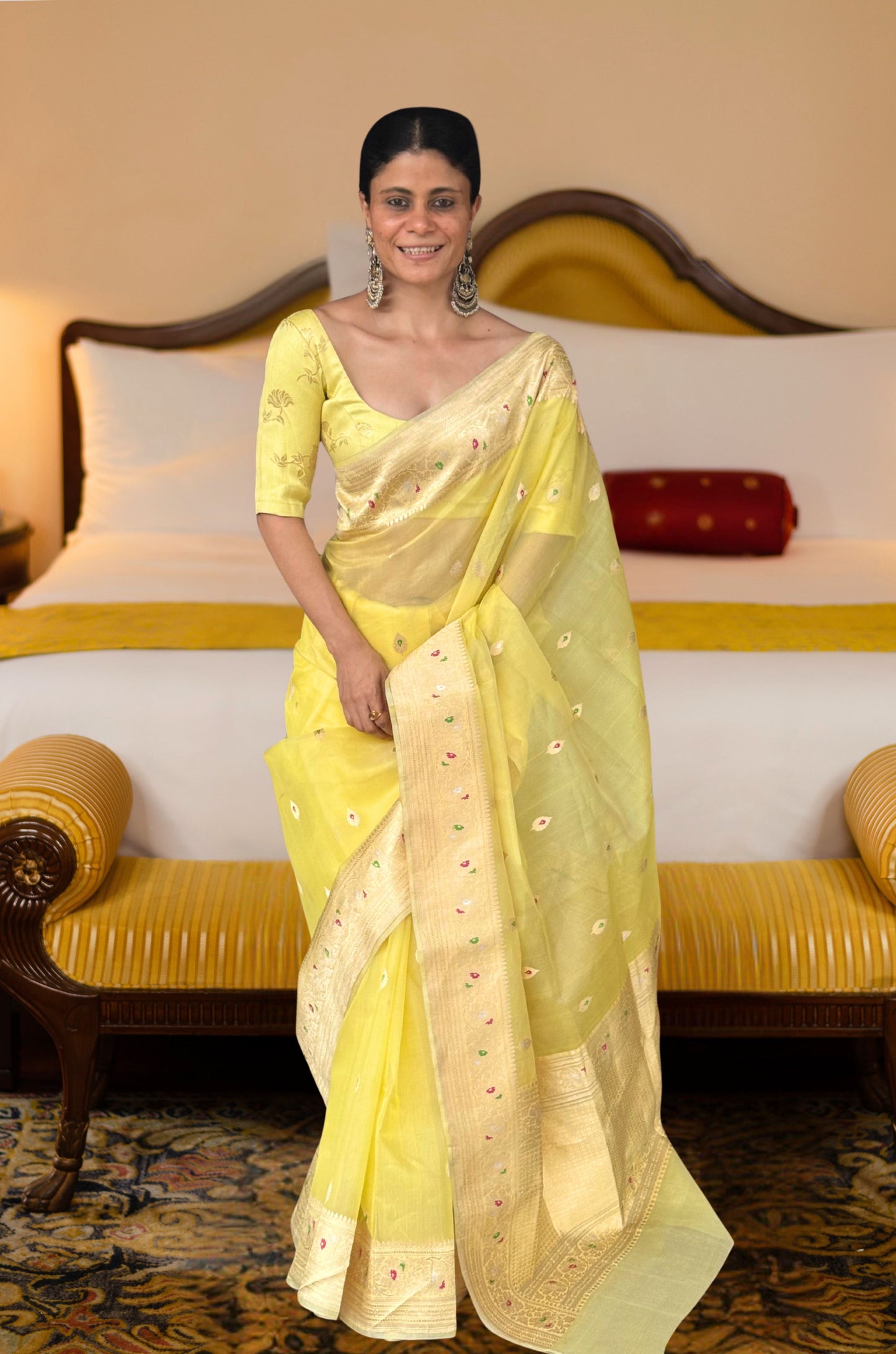 Light Lemon Yellow Colour Pure Handwoven Kora Silk Kadwa Meenakari Banarasi Saree