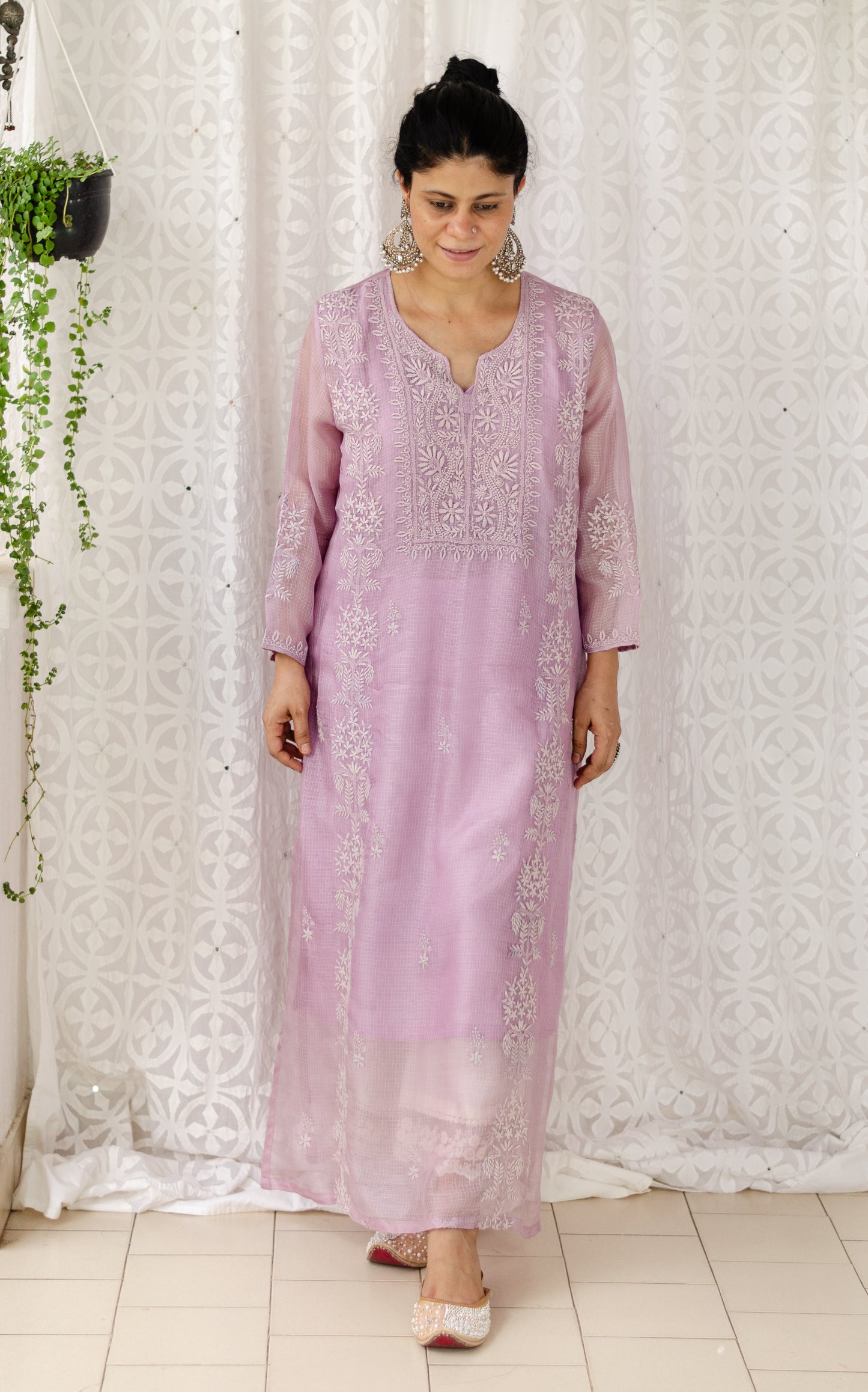 Handembroidered Chikankari Kotasilk Kurta With Lining