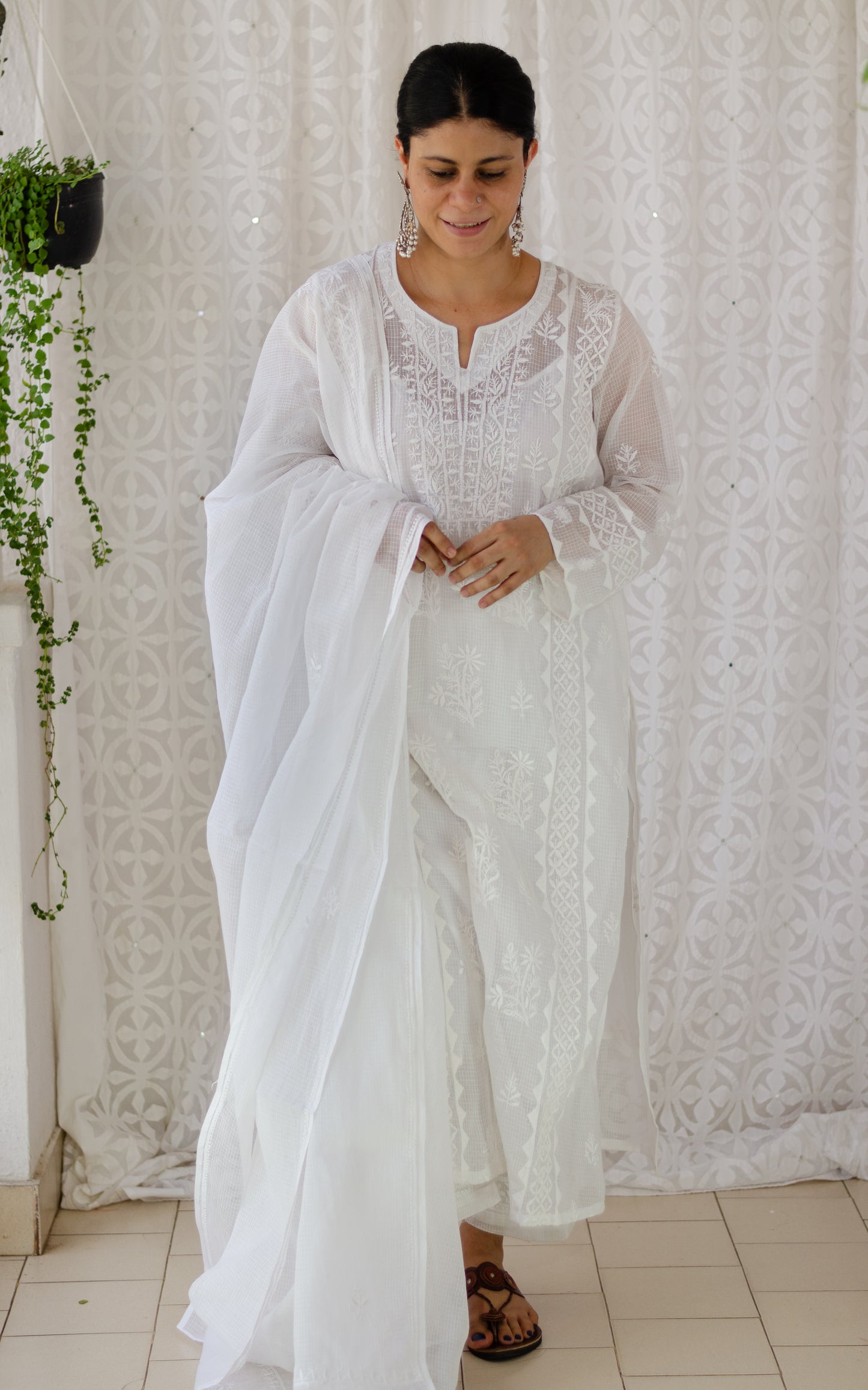 Handembroidered Chikankari Kota Doria Cotton Kurta With Lining and dupatta