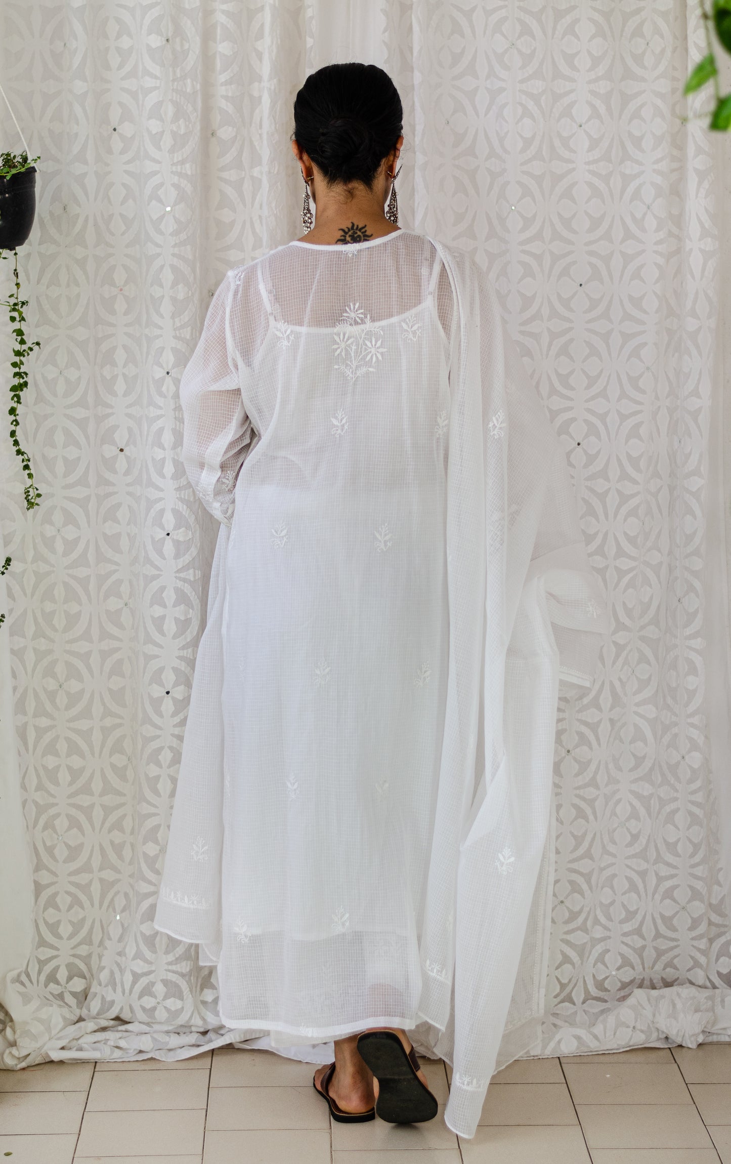 Handembroidered Chikankari Kota Doria Cotton Kurta With Lining and dupatta