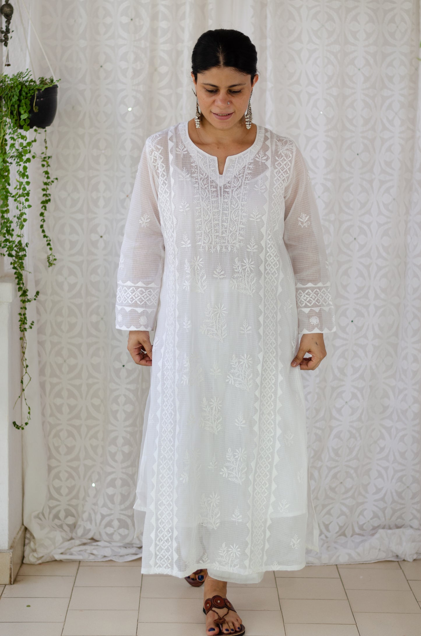 Handembroidered Chikankari Kota Doria Cotton Kurta With Lining and dupatta