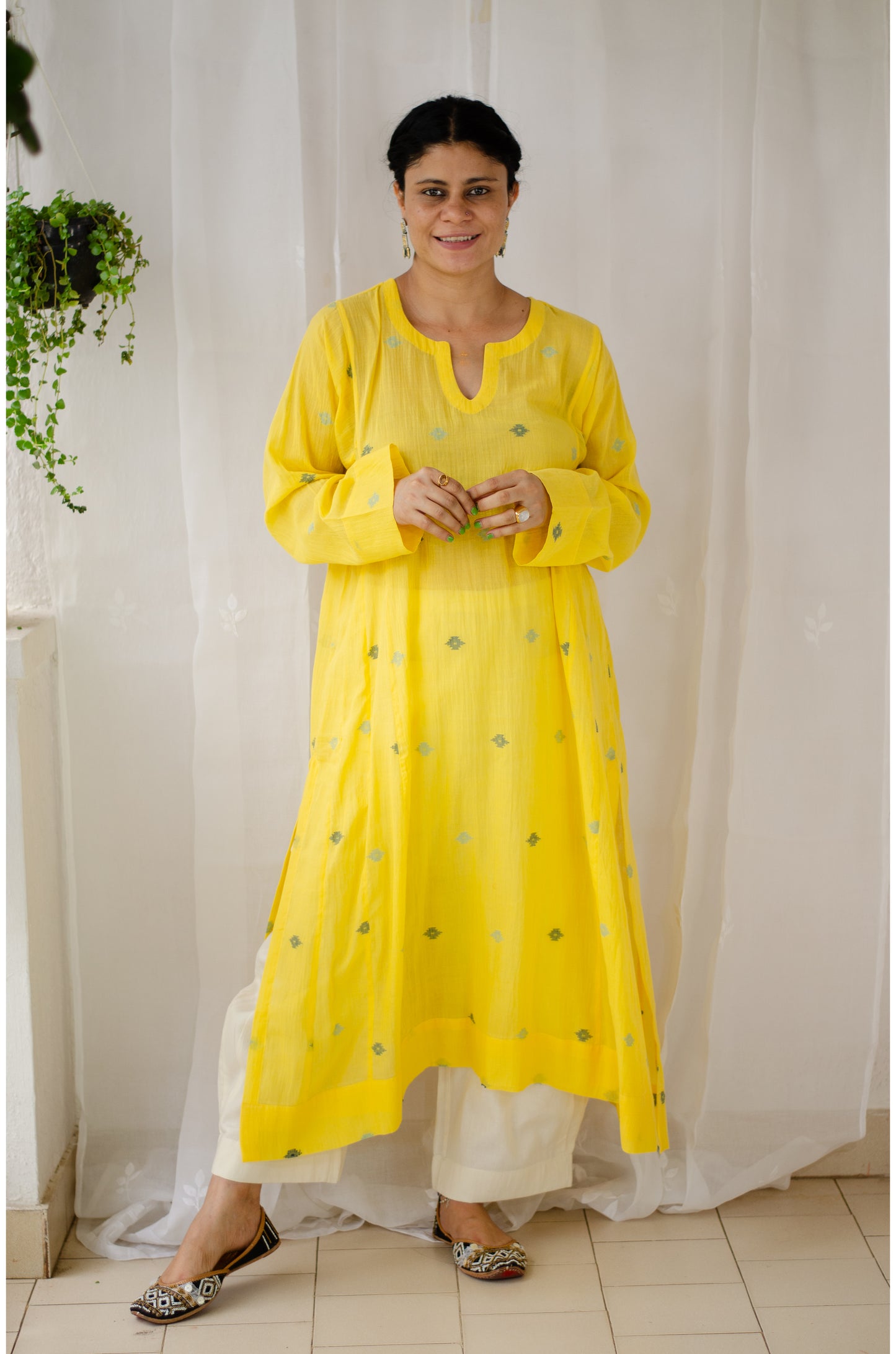 Handwoven Jamdani Muslin Kalidar Kurta