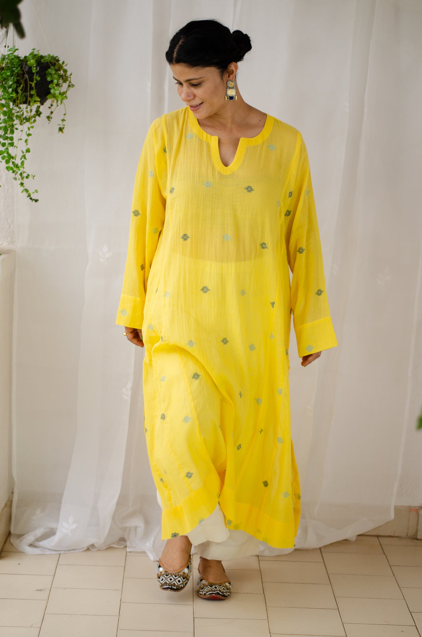 Handwoven Jamdani Muslin Kalidar Kurta