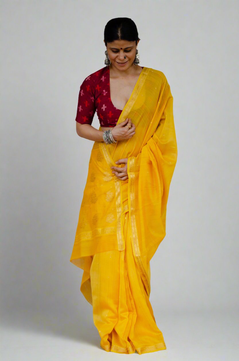 Handloom Cotton Silk Chanderi Saree With Woven Booties & Nakashi Border