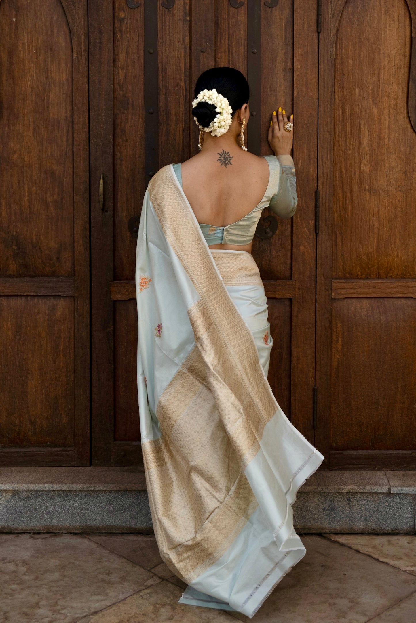 Light Sage Green Colour Handwoven Kadwa Katan Silk Banarasi Saree