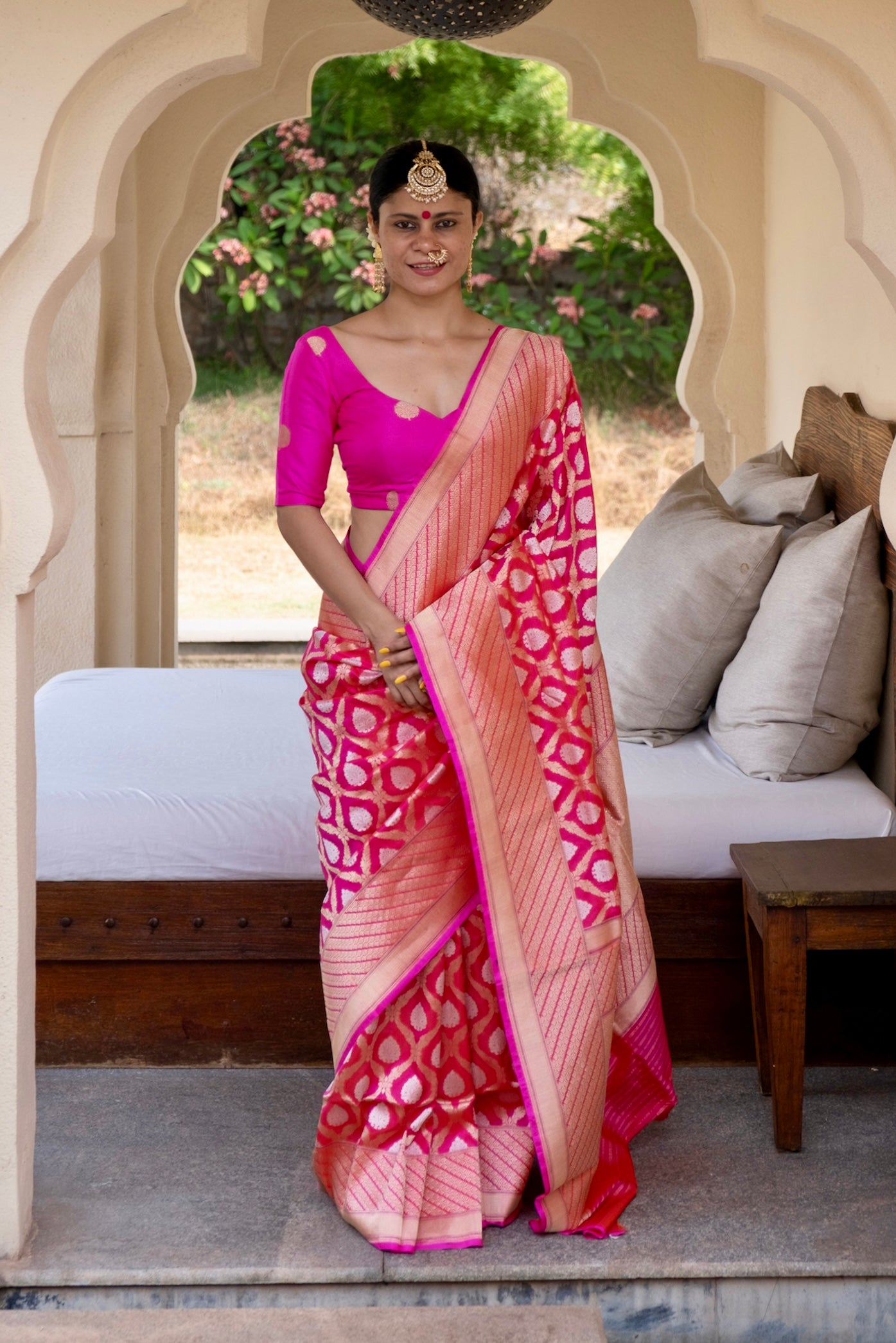 Deep pink Colour Handwoven Kadwa Katan Silk Banarasi Saree