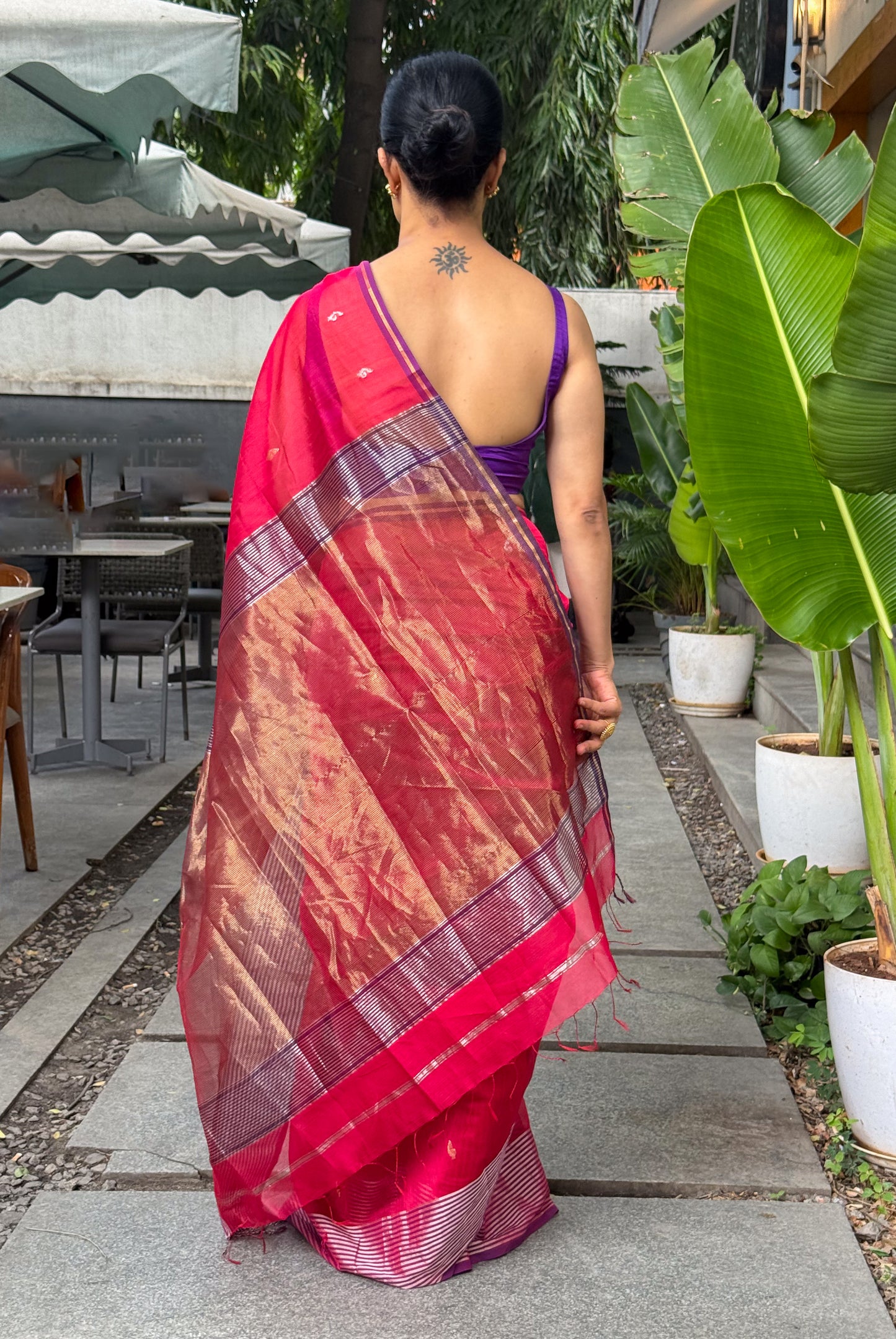 Handloom Maheshwari Cotton Silk Saree .