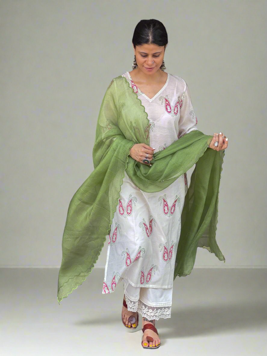 Handloom & handblock printed chanderi silk cotton kurta with kota silk dupatta