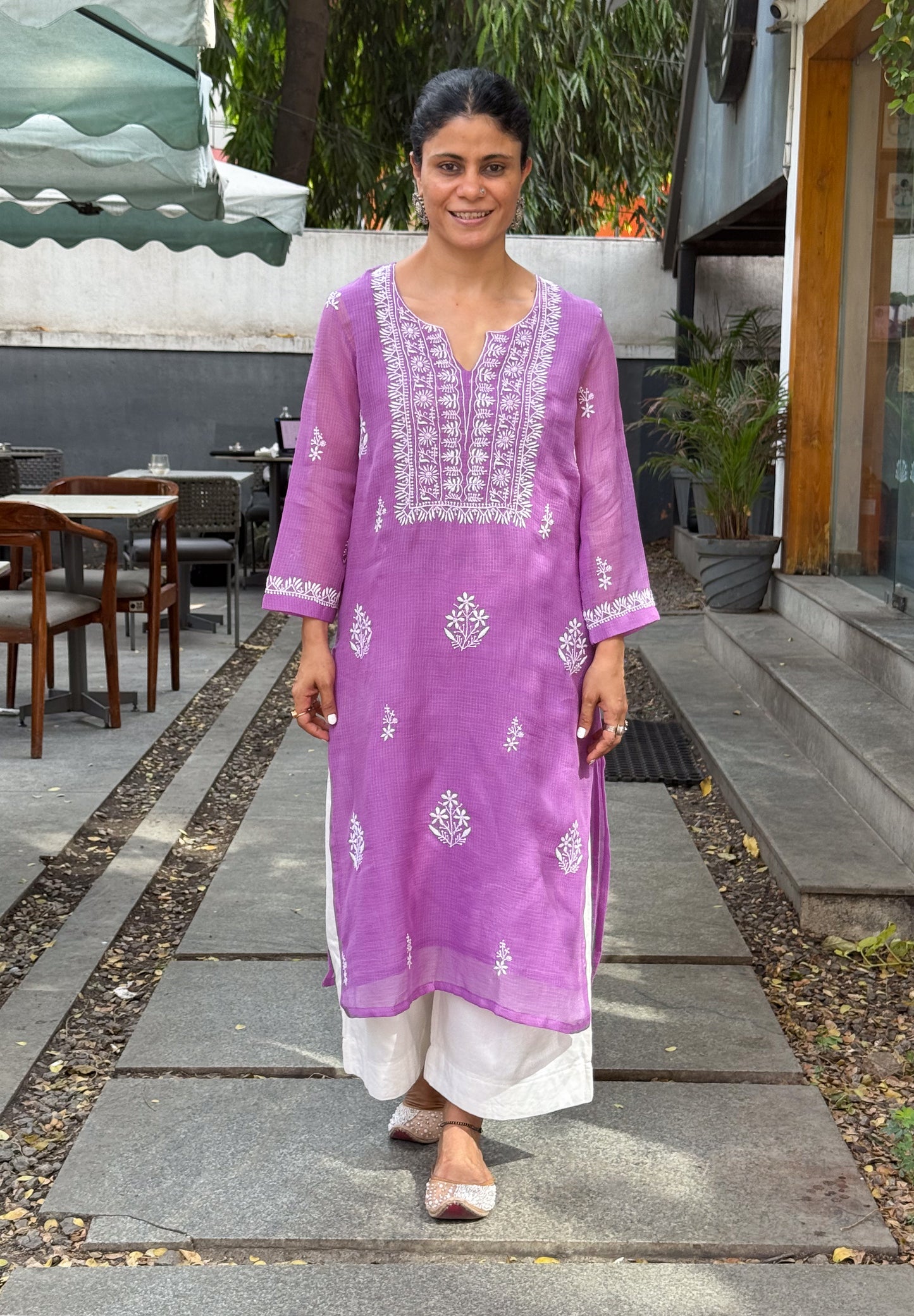 Handloom And Handembroidered Chikankari Kota Doria Kurta