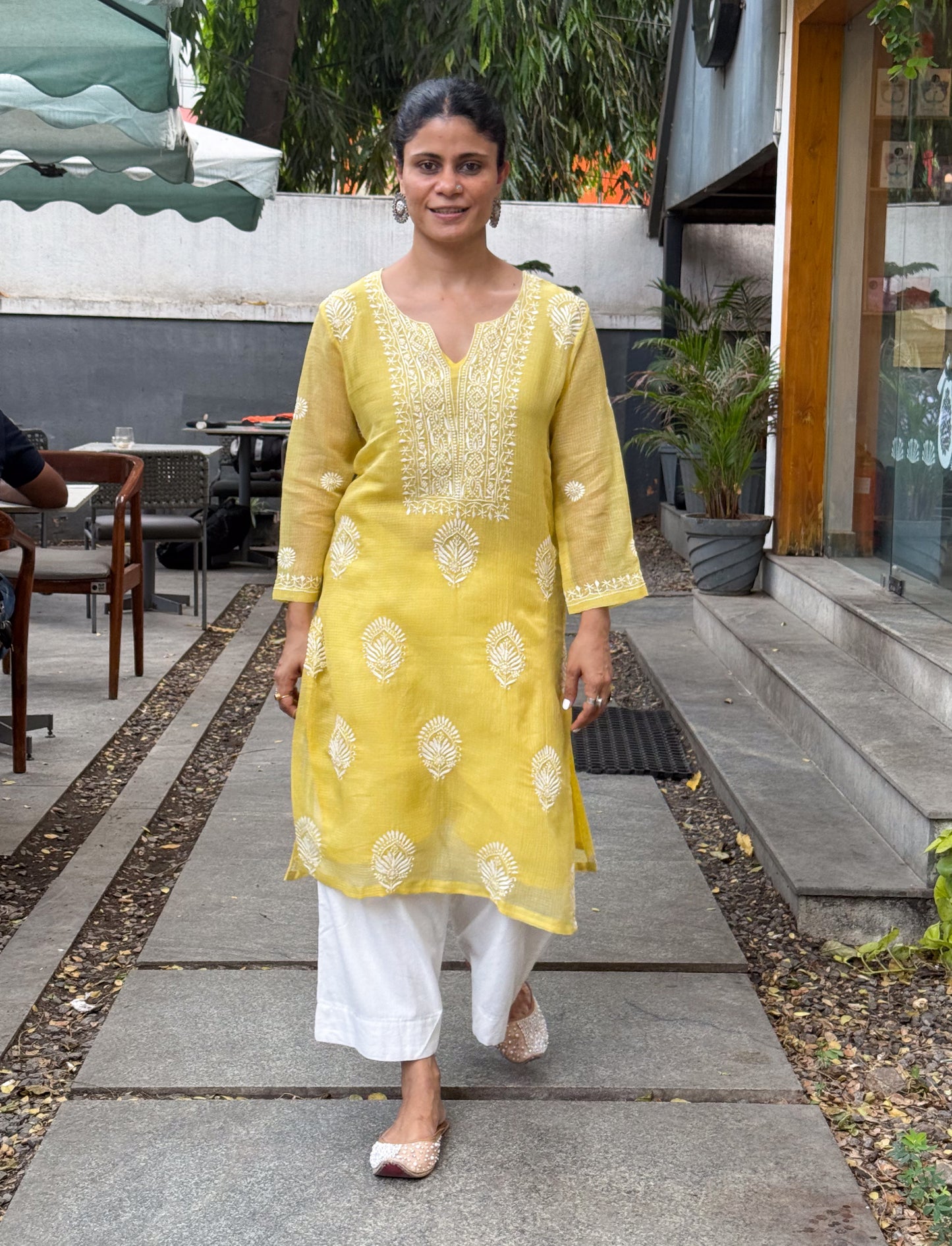 Handloom And Handembroidered Chikankari Kota Doria Kurta