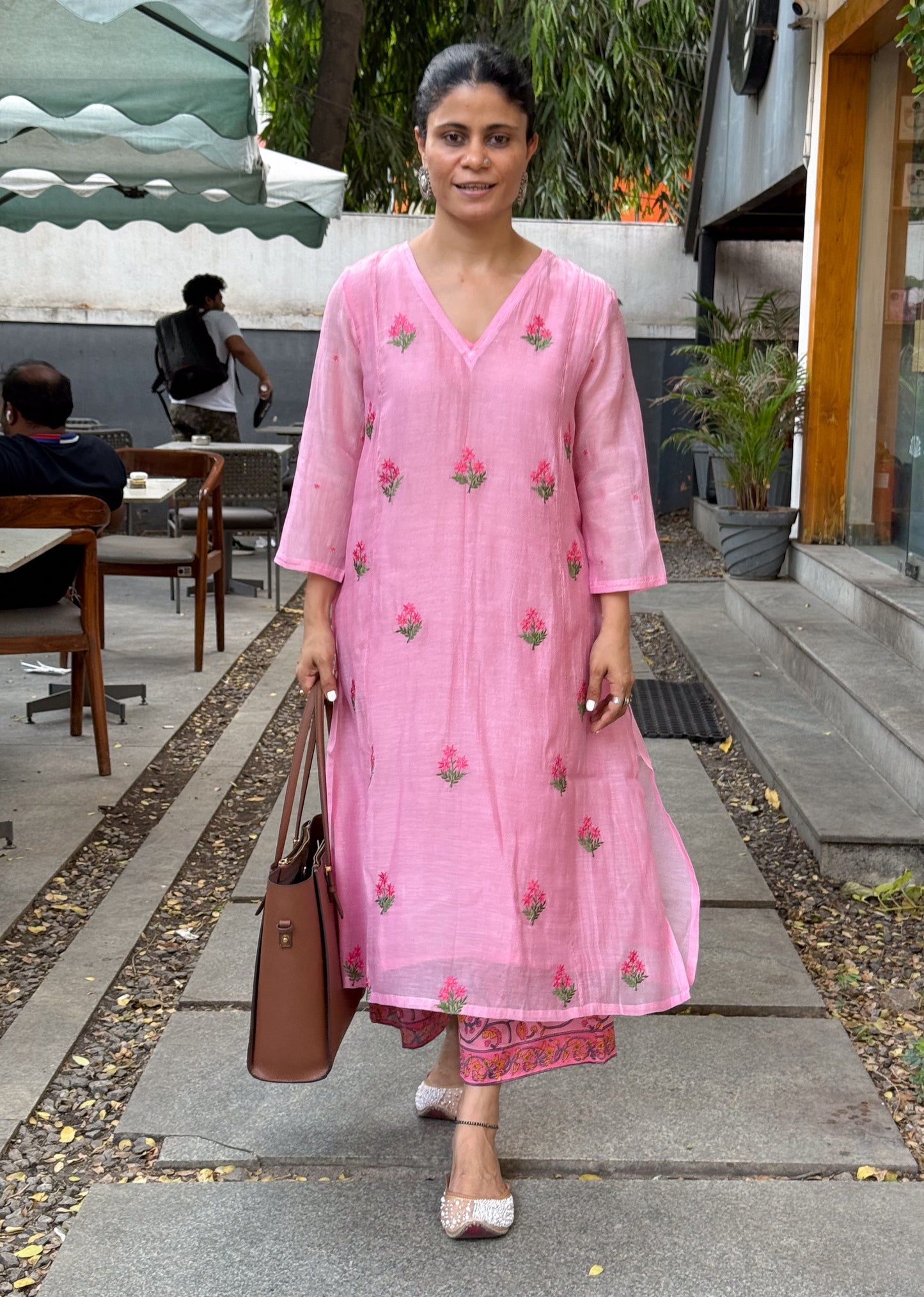 Embroidered Chanderi Silk Kurta With Lining