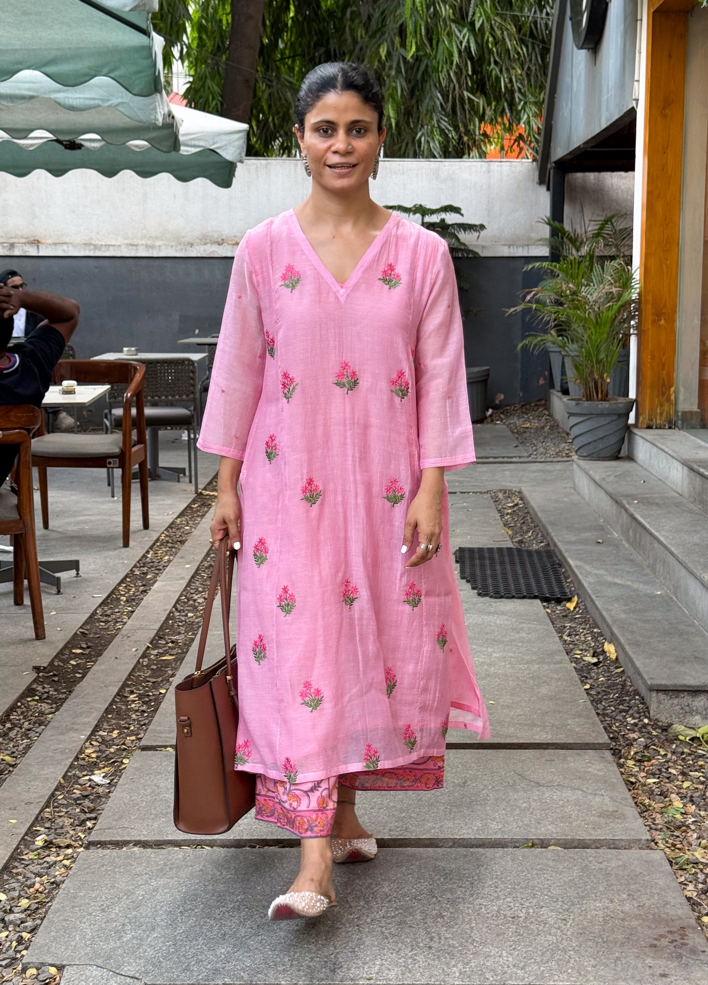 Embroidered Chanderi Silk Kurta With Lining