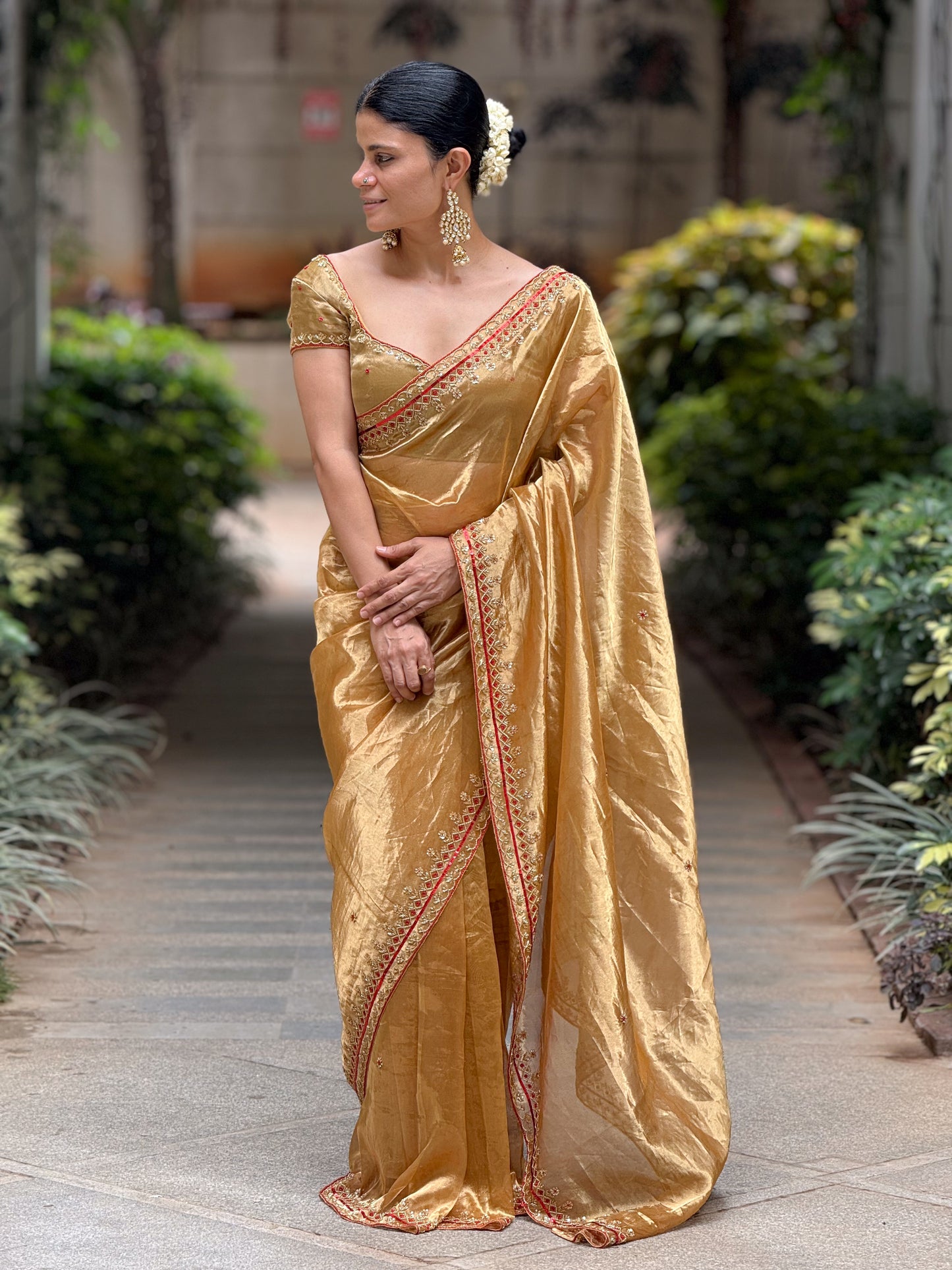 Zardozi & Beads Hand Embroidered Handloom Tissue Silk Saree.