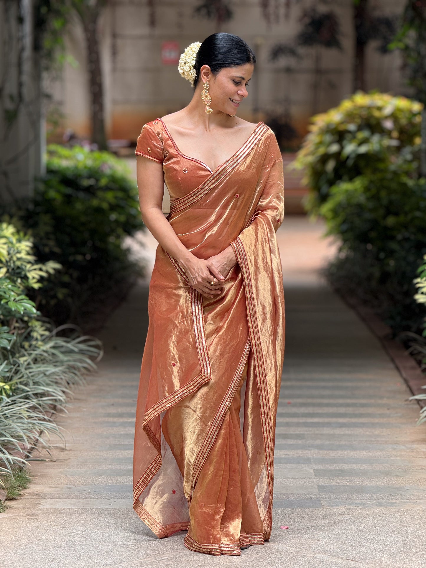 Zardozi & Beads Hand Embroidered Handloom Tissue Silk Saree.