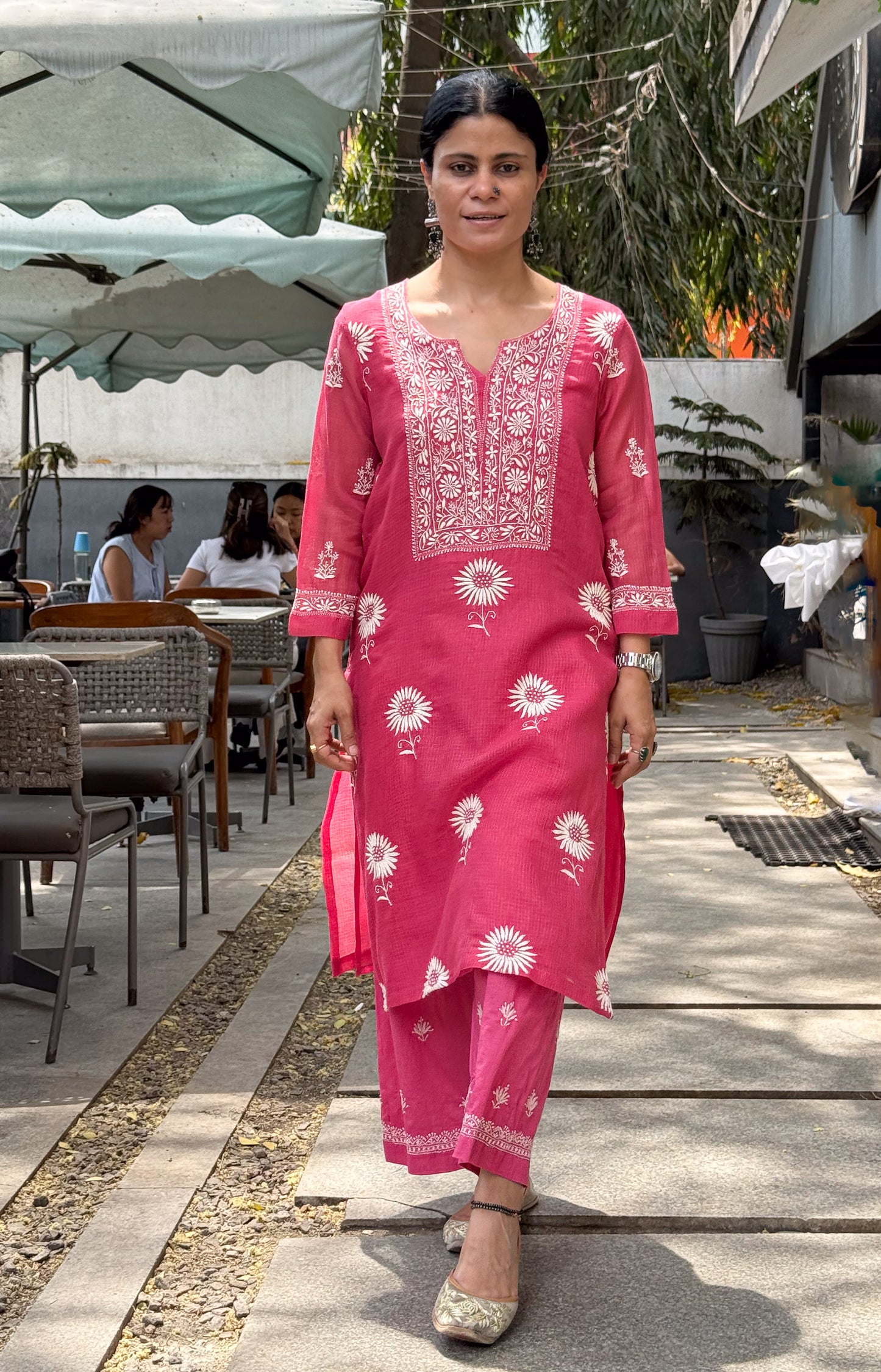 Handloom And Handembroidered Chikankari Kota Doria Kurta
