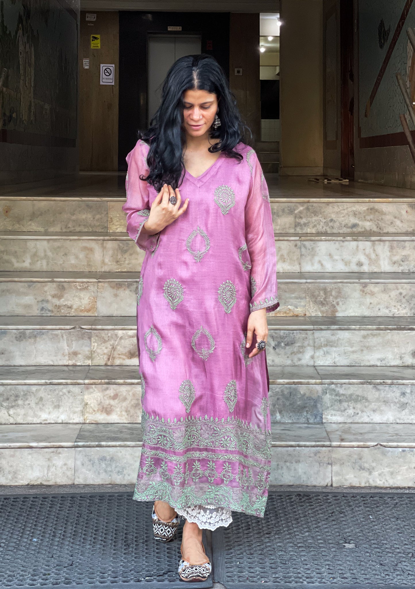 Handembroidered Chikankari Kotasilk Kurta With Lining