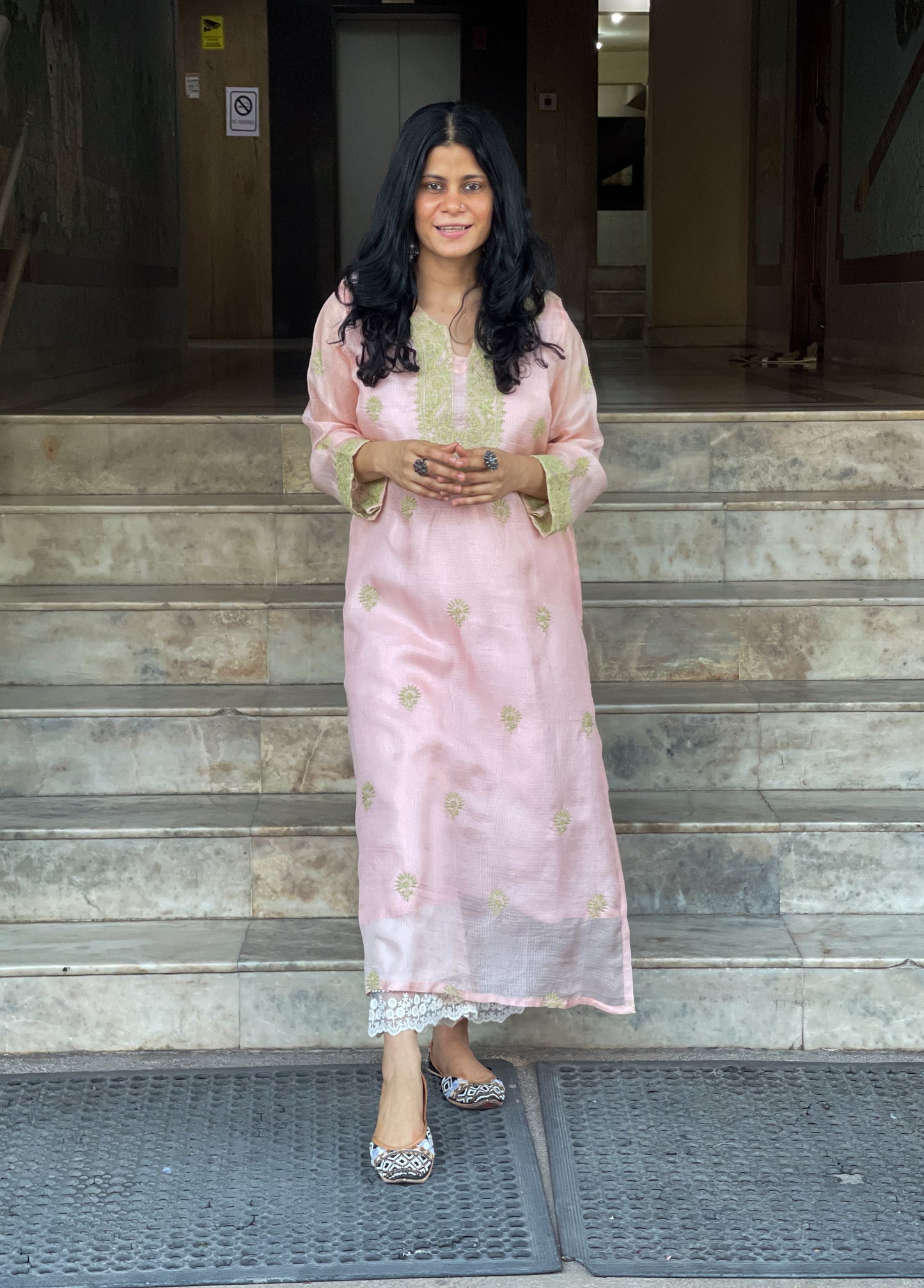 Handembroidered Chikankari Kotasilk Kurta With Lining