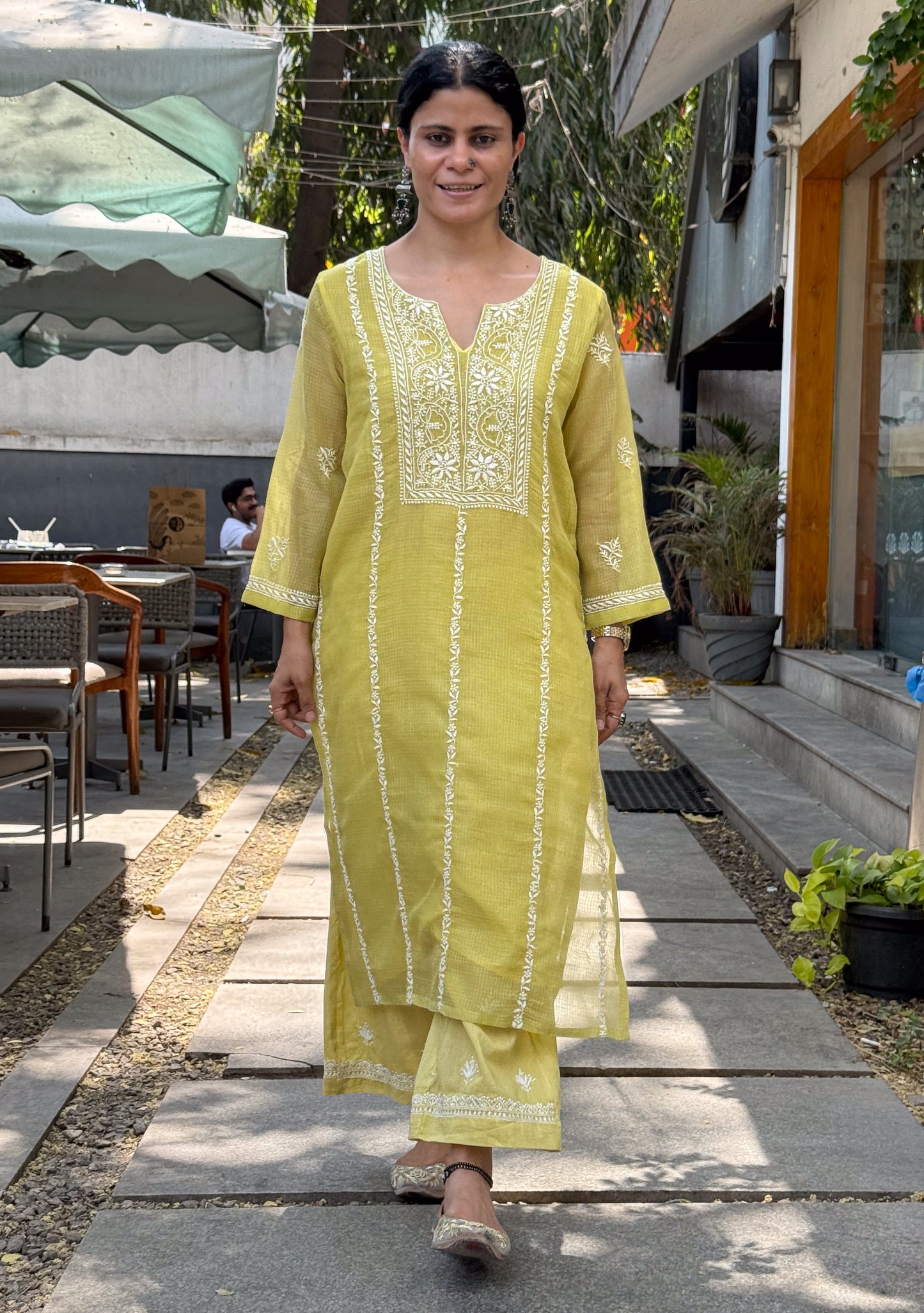Handloom And Handembroidered Chikankari Kota Doria Kurta