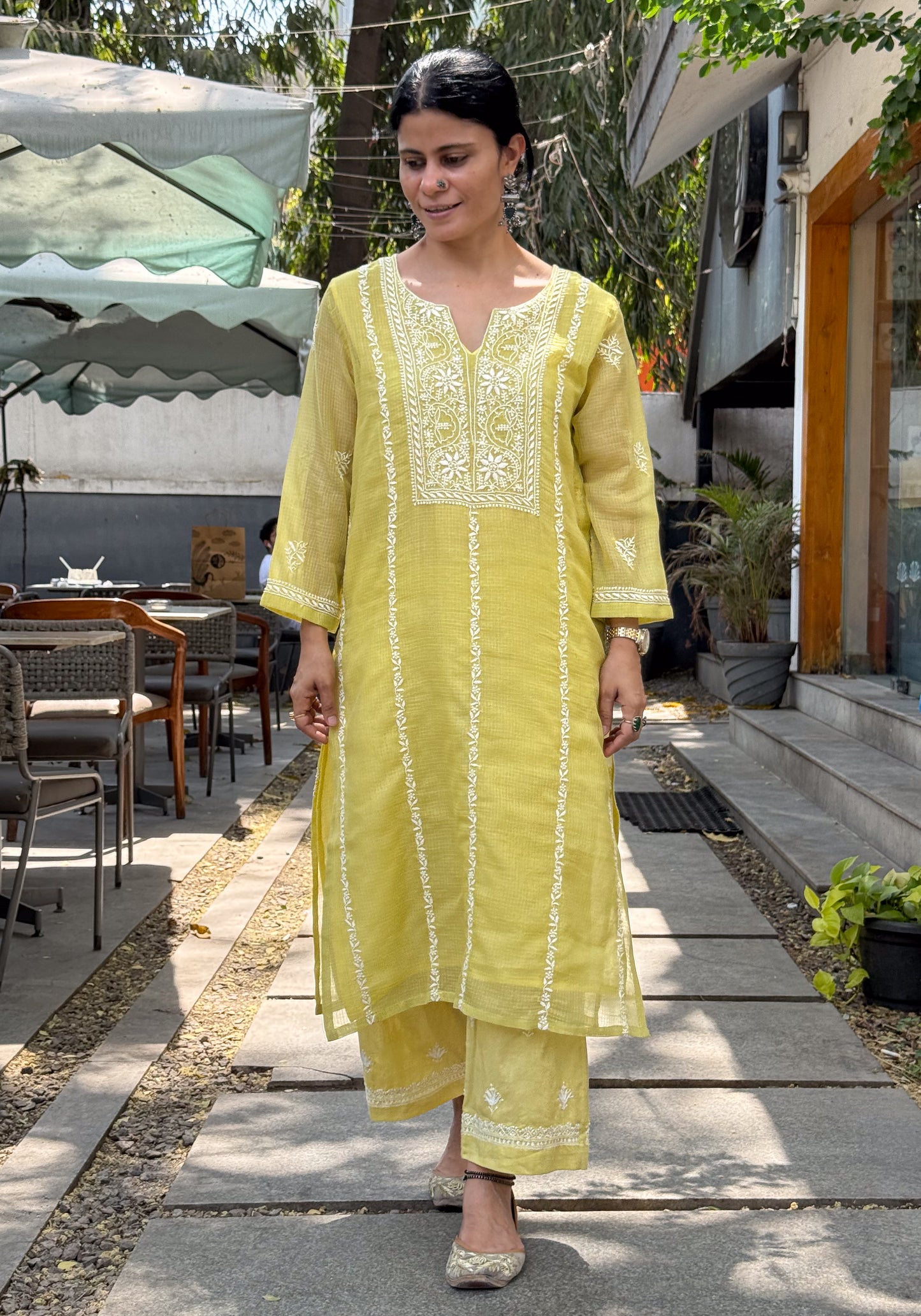 Handloom And Handembroidered Chikankari Kota Doria Kurta
