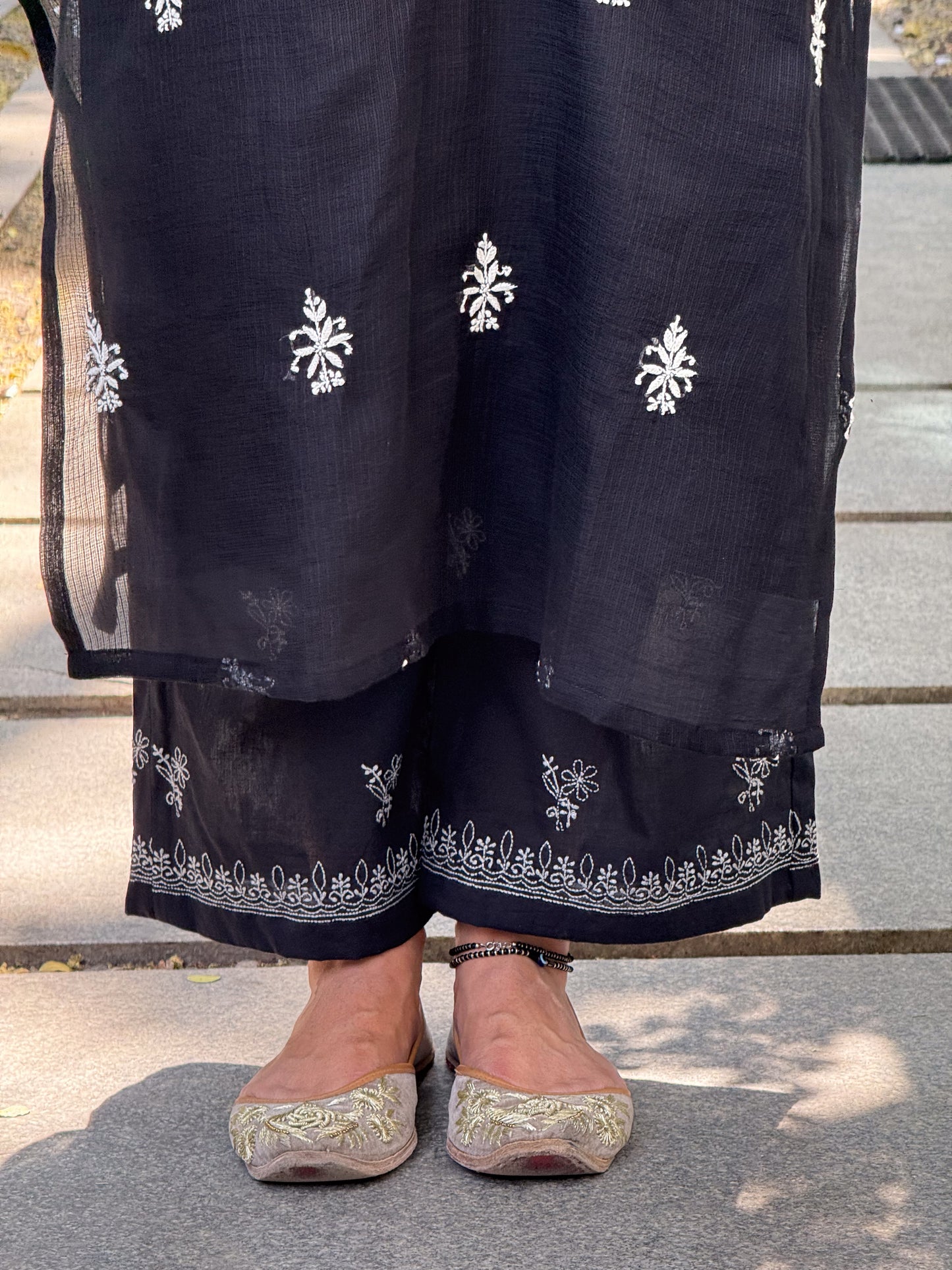 Handloom And Handembroidered Chikankari Cotton Pant