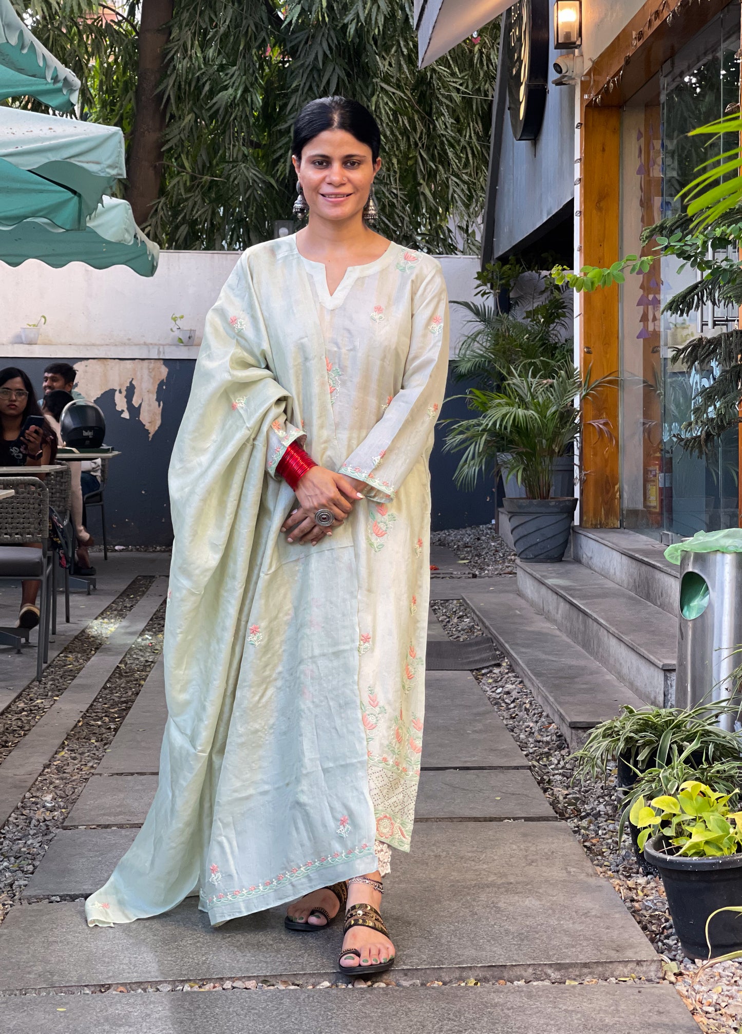 Hand Embroidered Chikankari Tussar silk Kurta With Dupatta
