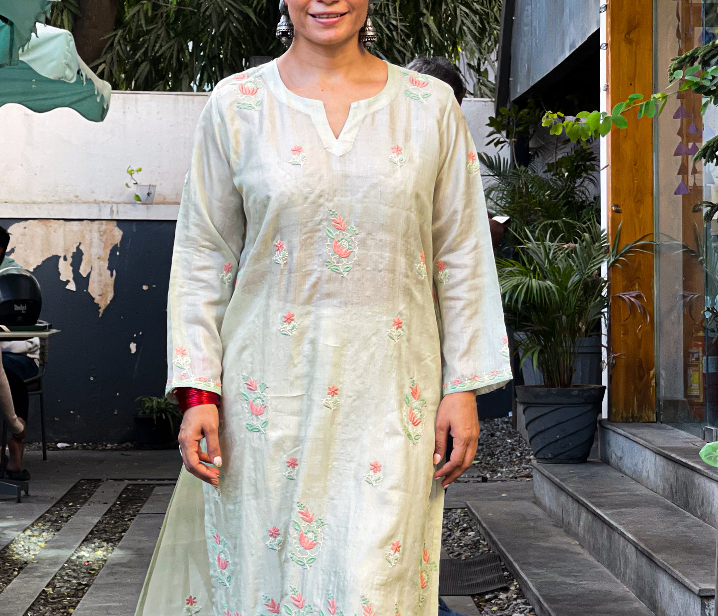 Hand Embroidered Chikankari Tussar silk Kurta With Dupatta