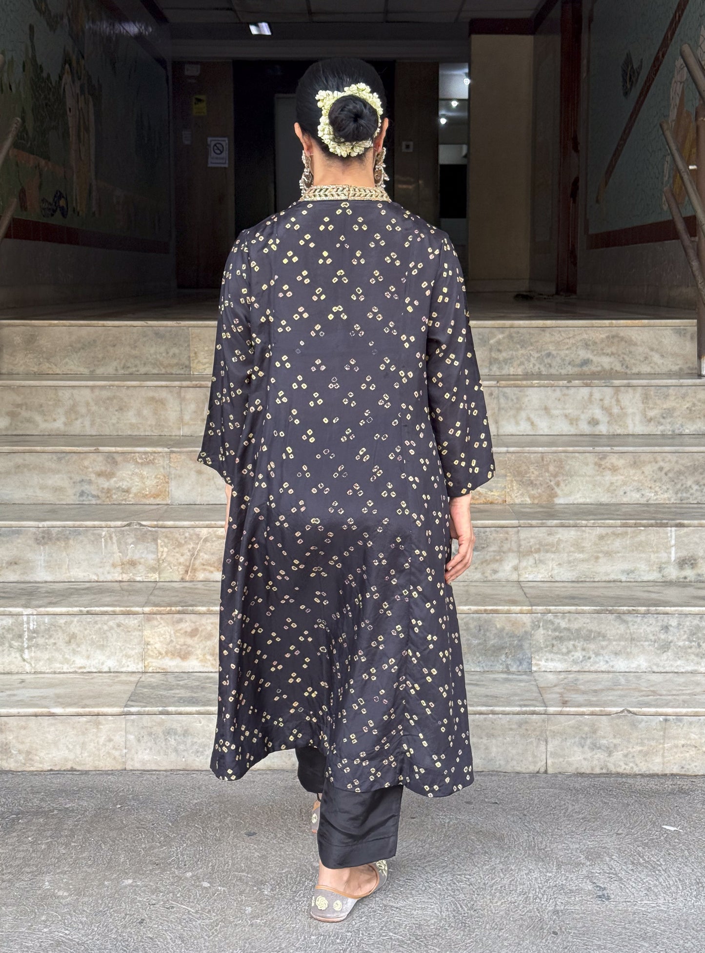 Handmade & Handembroidered Bandhini Silk Kurta set