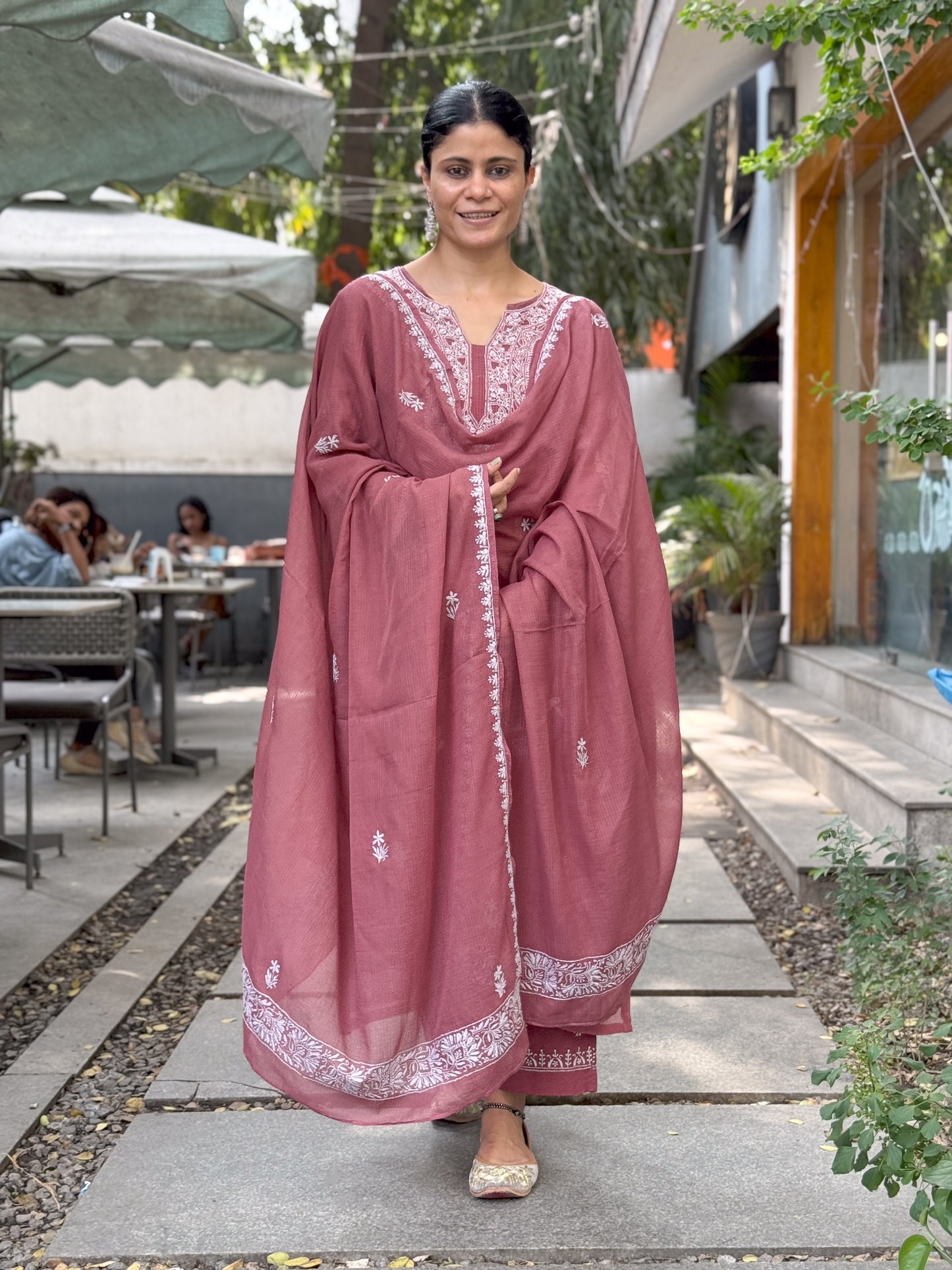 Handembroidered Chikankari Kota Doria dupatta