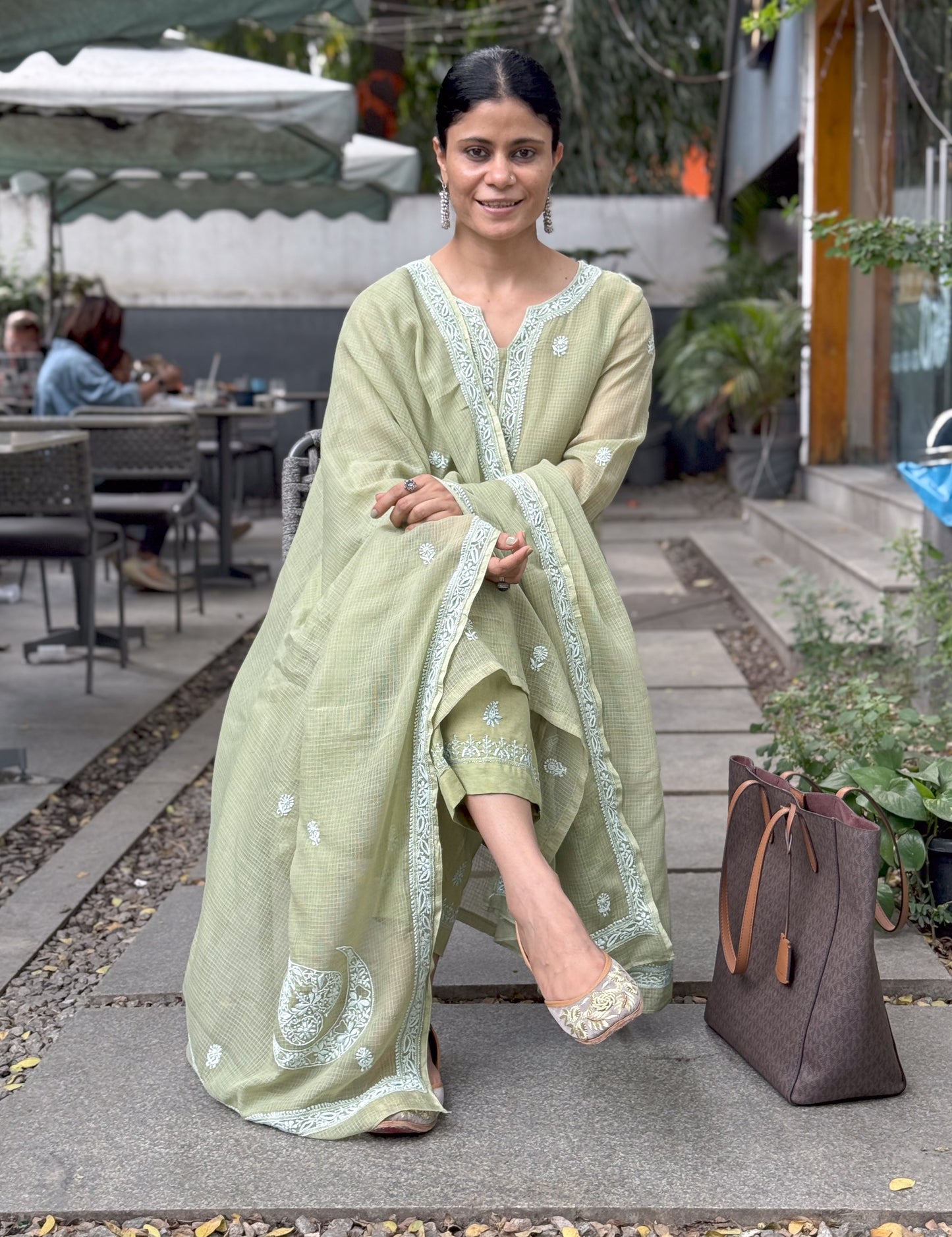 Handembroidered Chikankari cotton pant