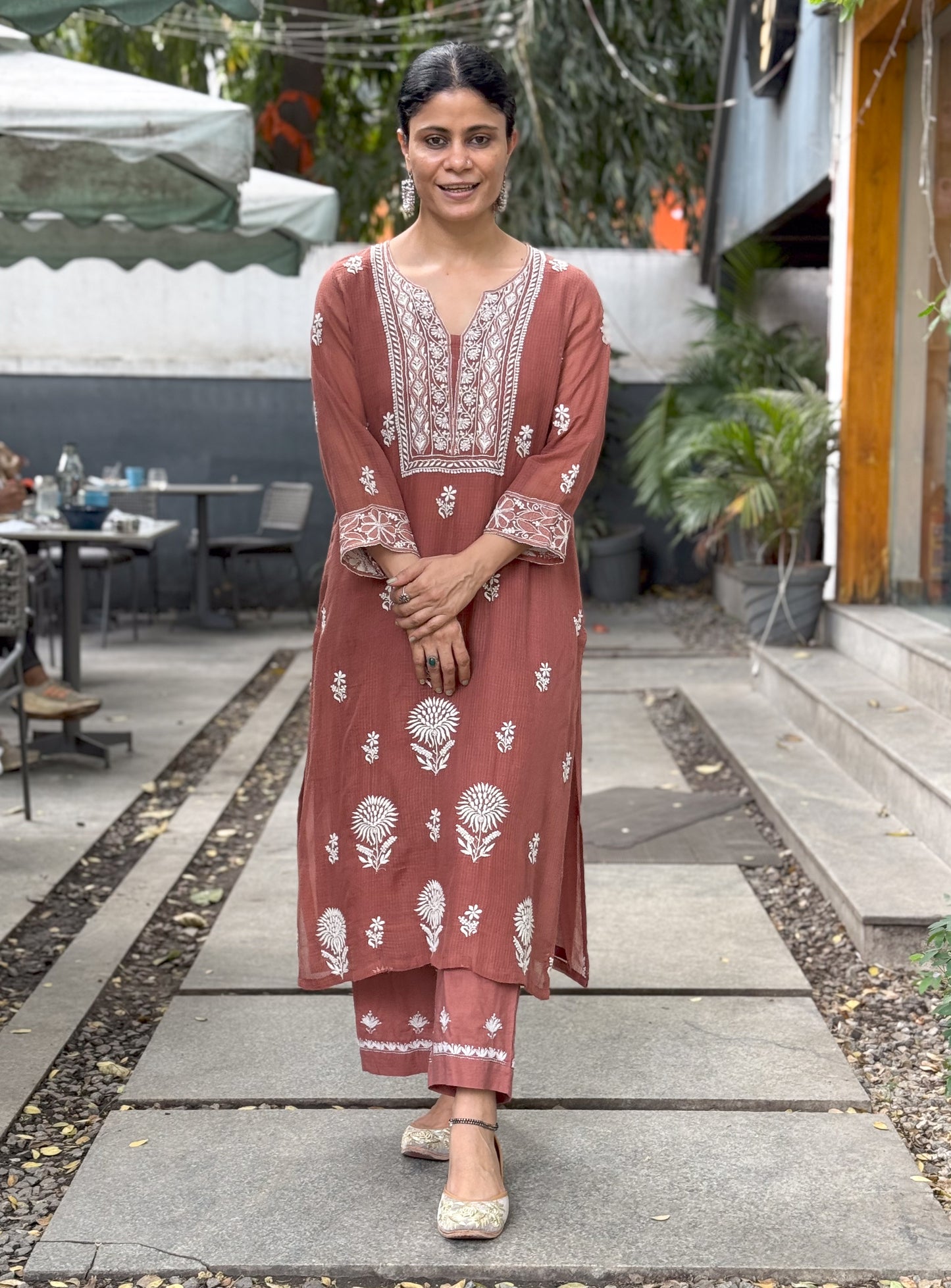 Handembroidered Chikankari cotton pant