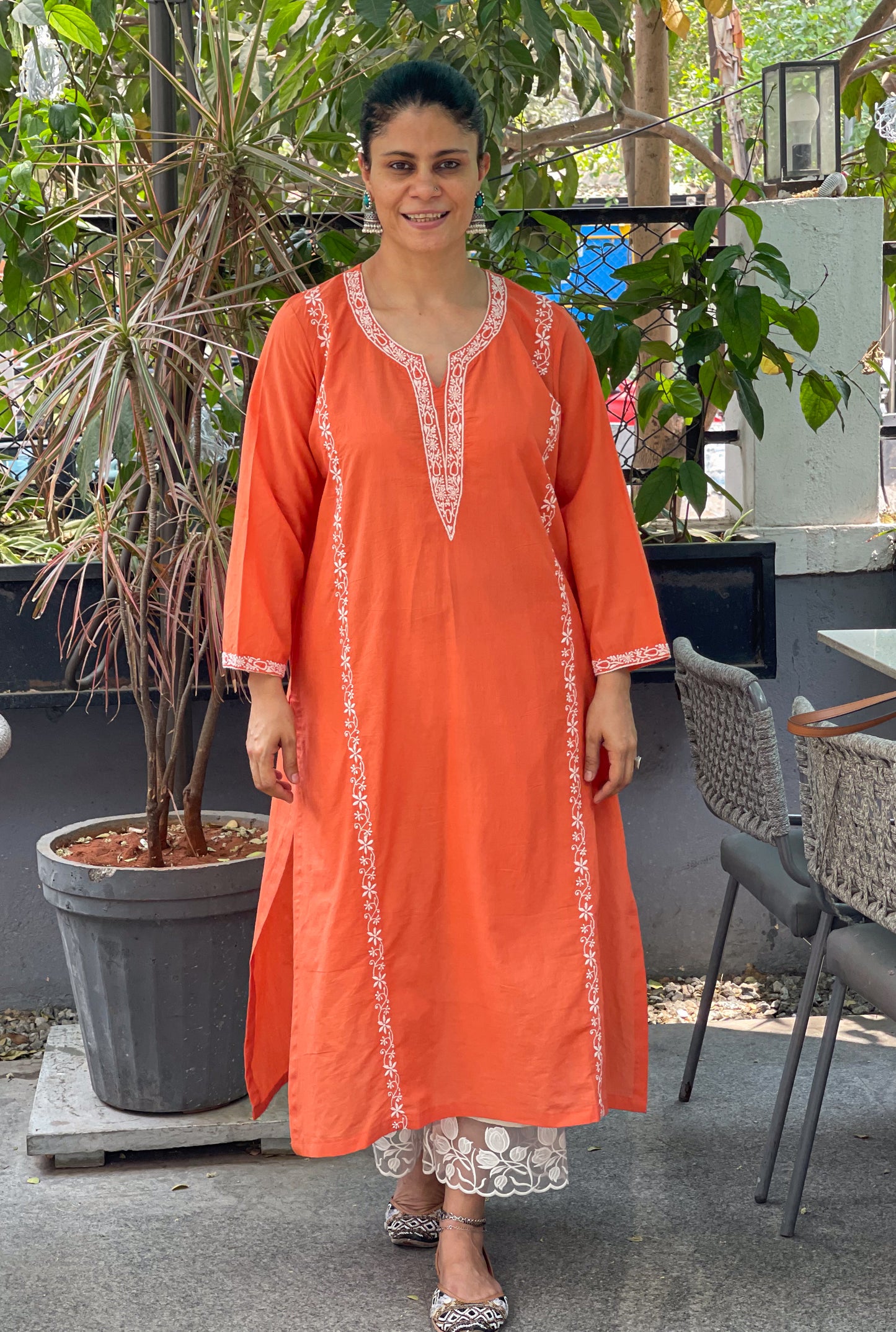Hand Embroidered Chikankari Tussar silk Kurta With Dupatta