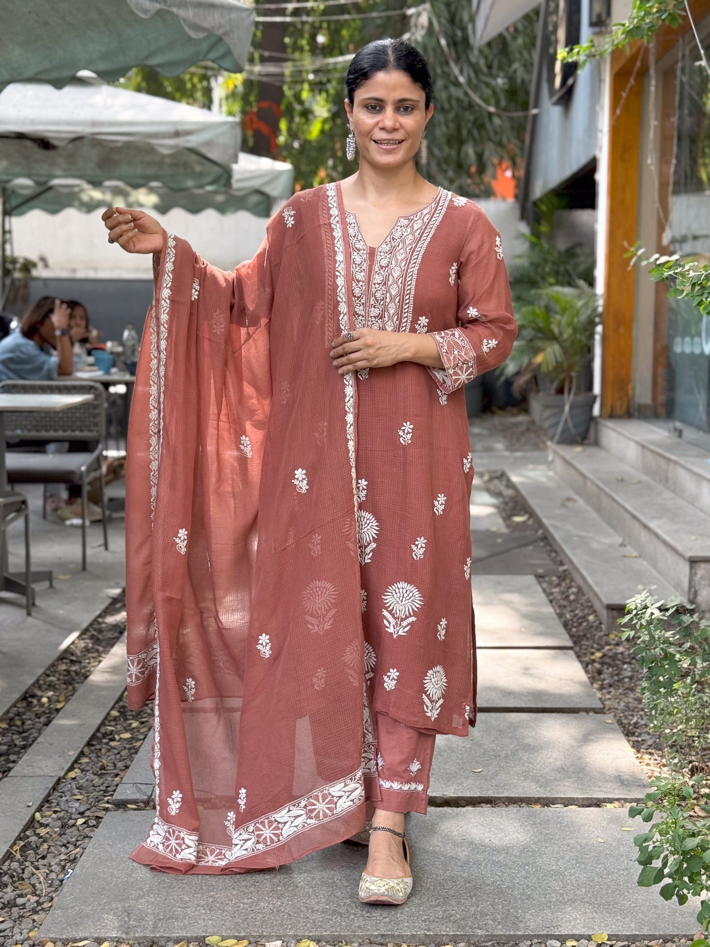 Handembroidered Chikankari Kota Doria dupatta