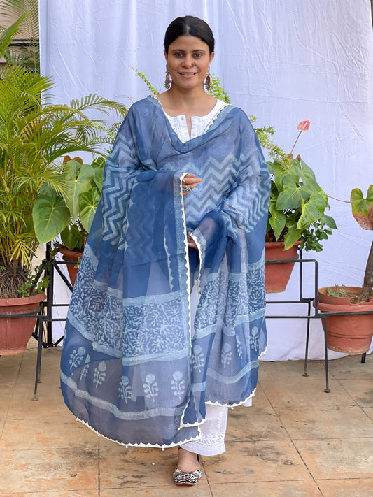 Handembroidered Kota Doria Dupatta