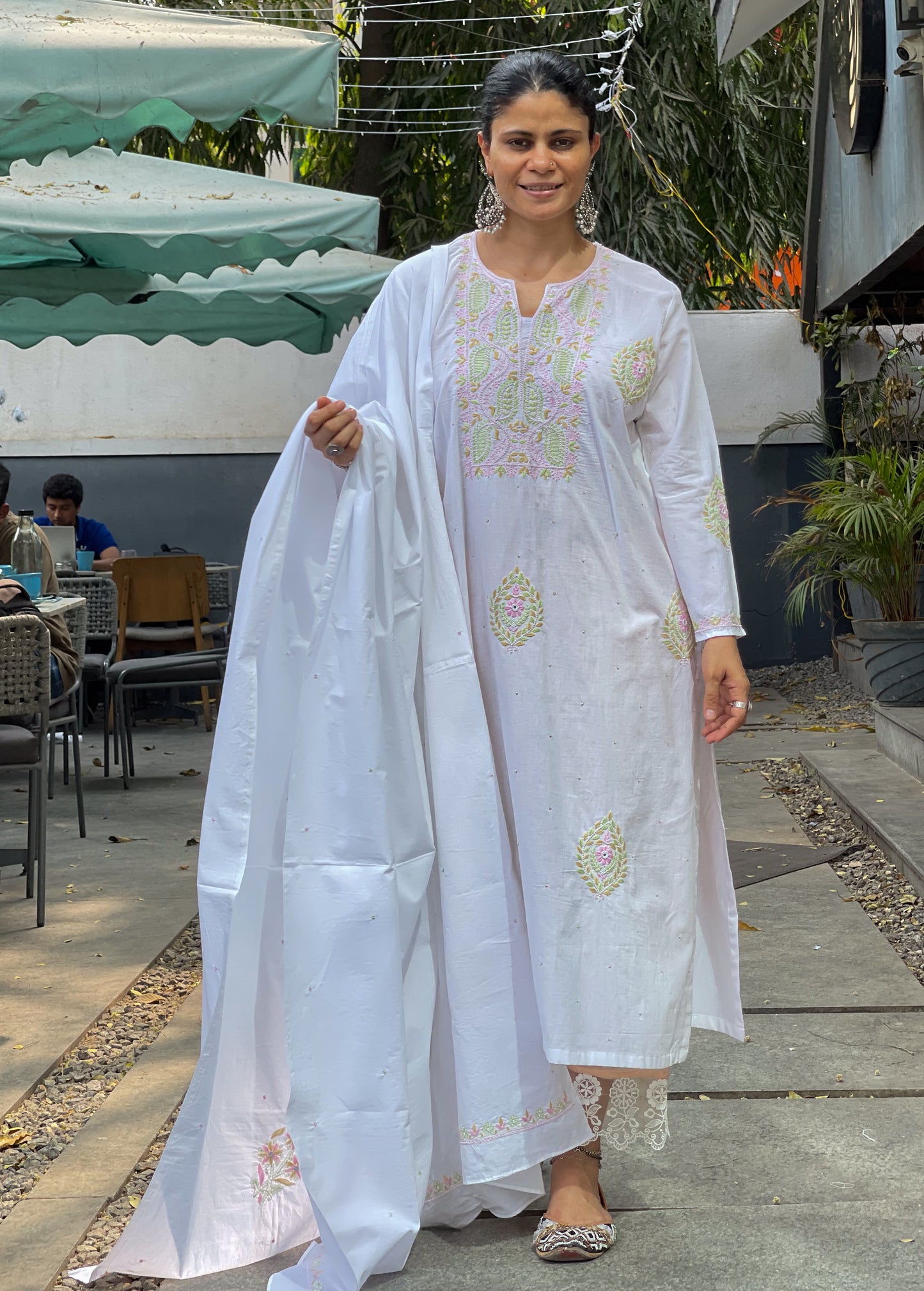 Handembroidered Multi Thread with Mukaish Work Chikankari Mull Cotton with Dupatta