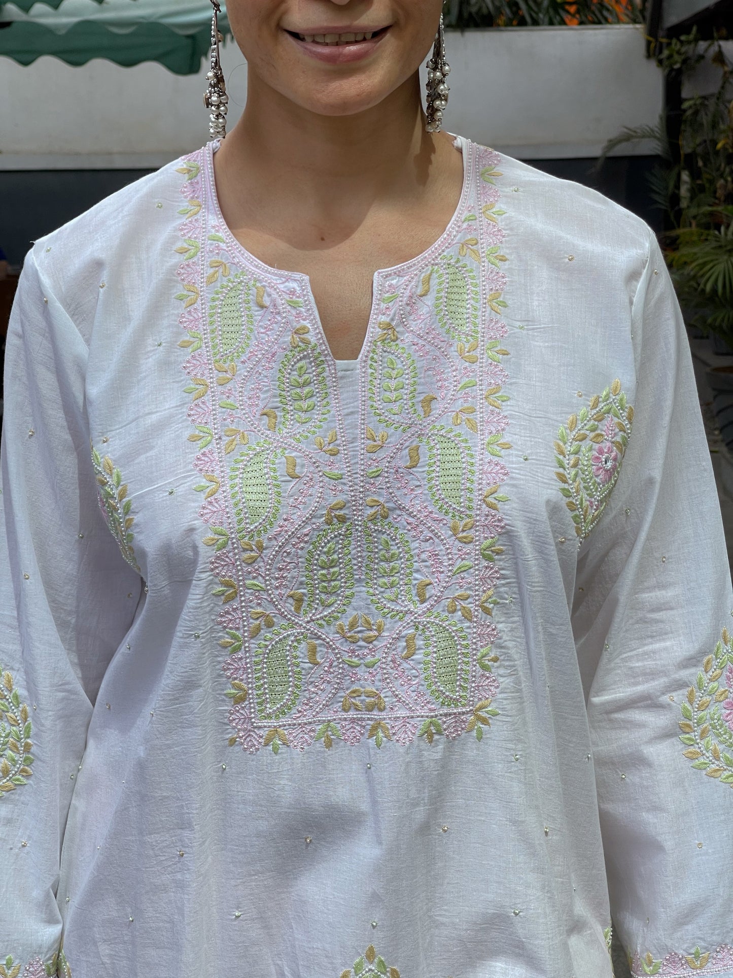 Handembroidered Multi Thread with Mukaish Work Chikankari Mull Cotton with Dupatta