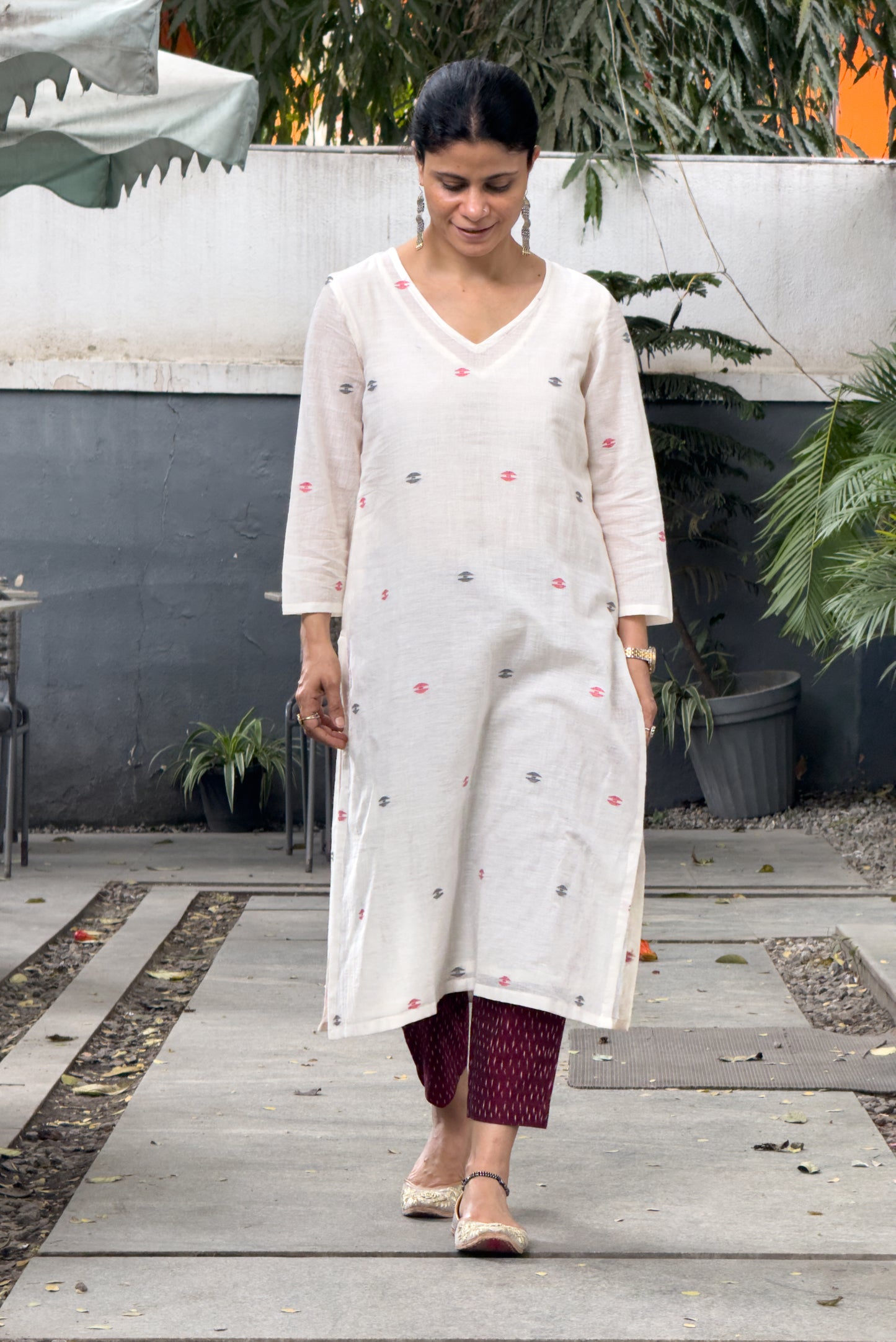Handwoven Jamdani Muslin Straight Kurta With Lining
