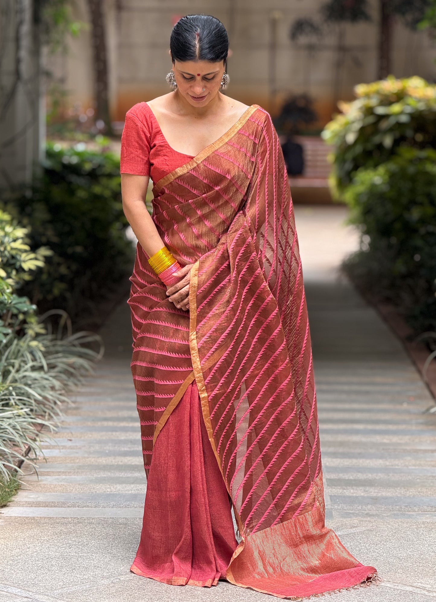 Handloom Linen Silk Metallic Saree With Woven Motifs In Tissue Silk Pallu.