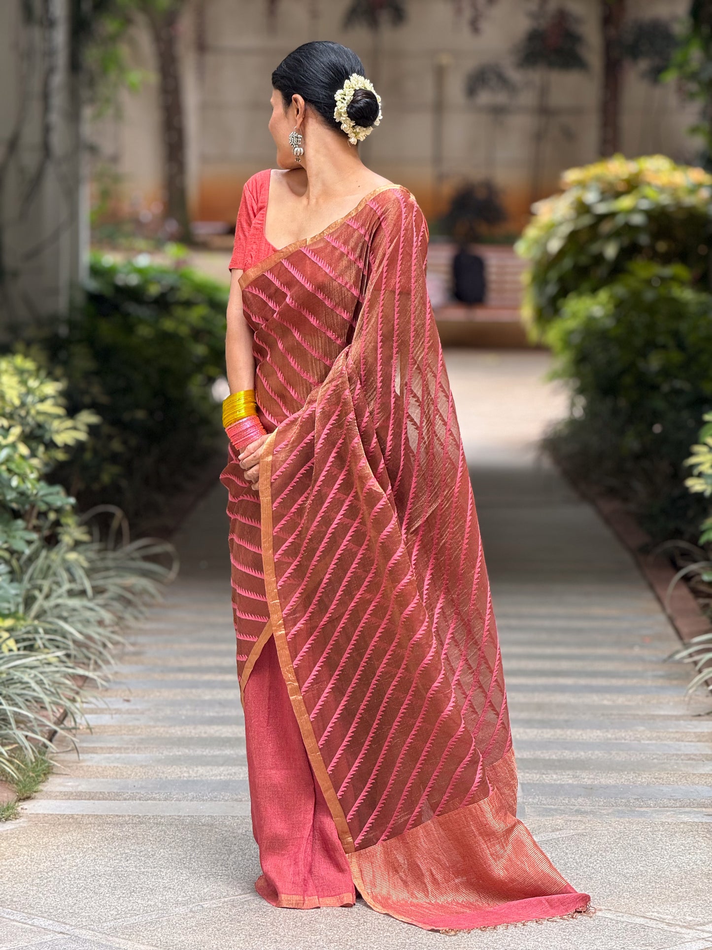 Handloom Linen Silk Metallic Saree With Woven Motifs In Tissue Silk Pallu.