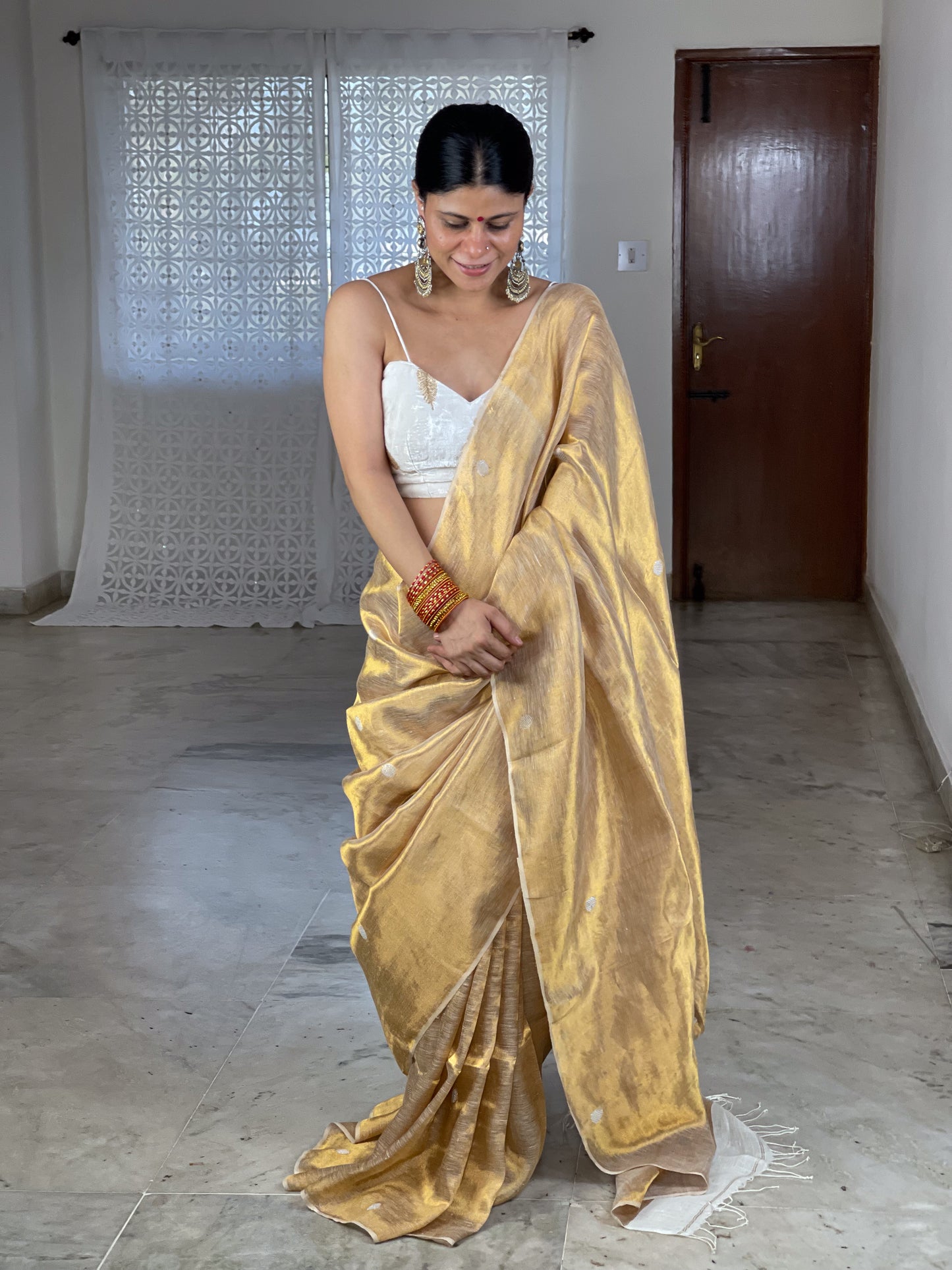 Handwoven Twill Metallic Jamdani saree