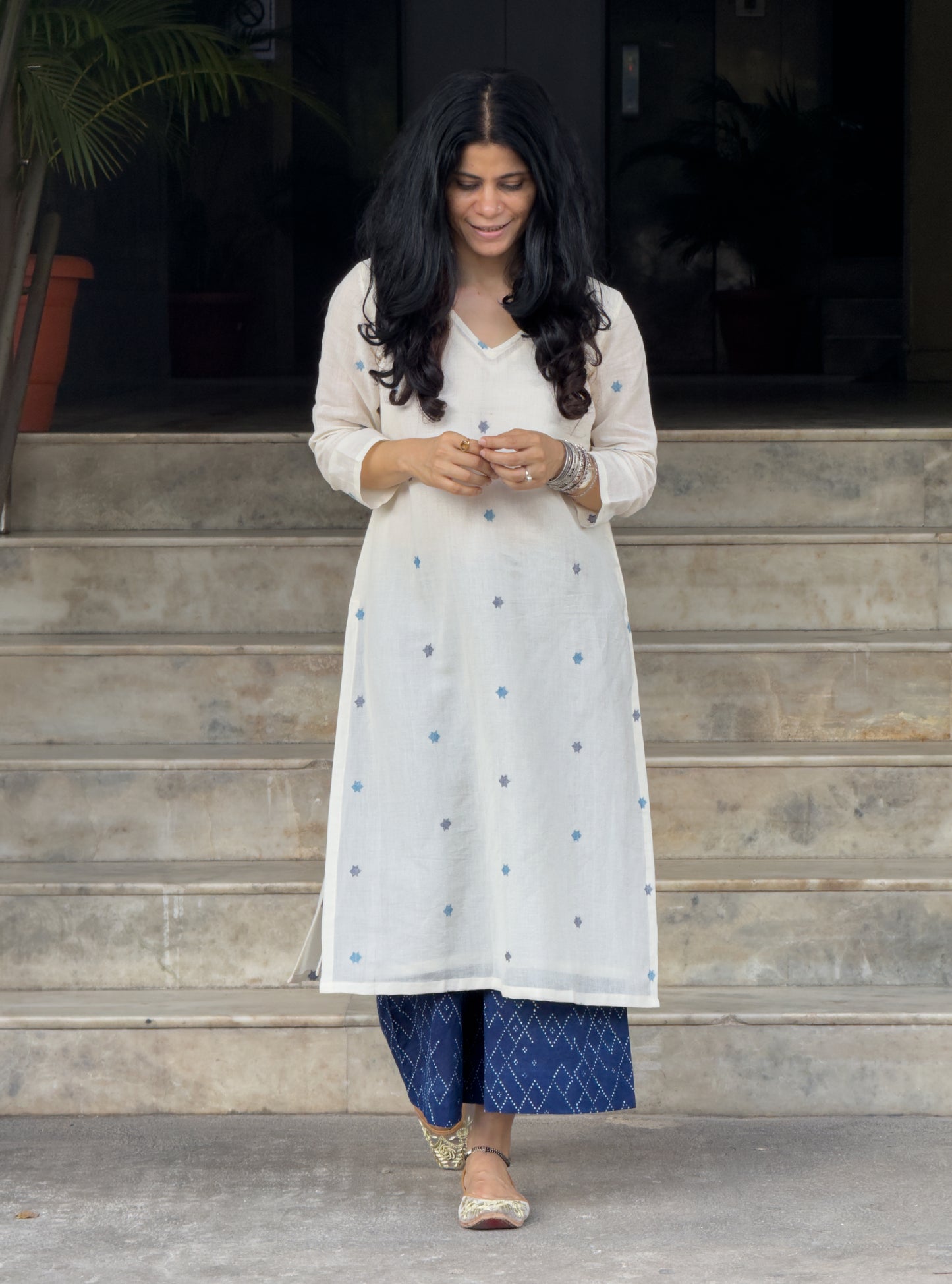 Handwoven Jamdani Muslin Straight Kurta With Lining