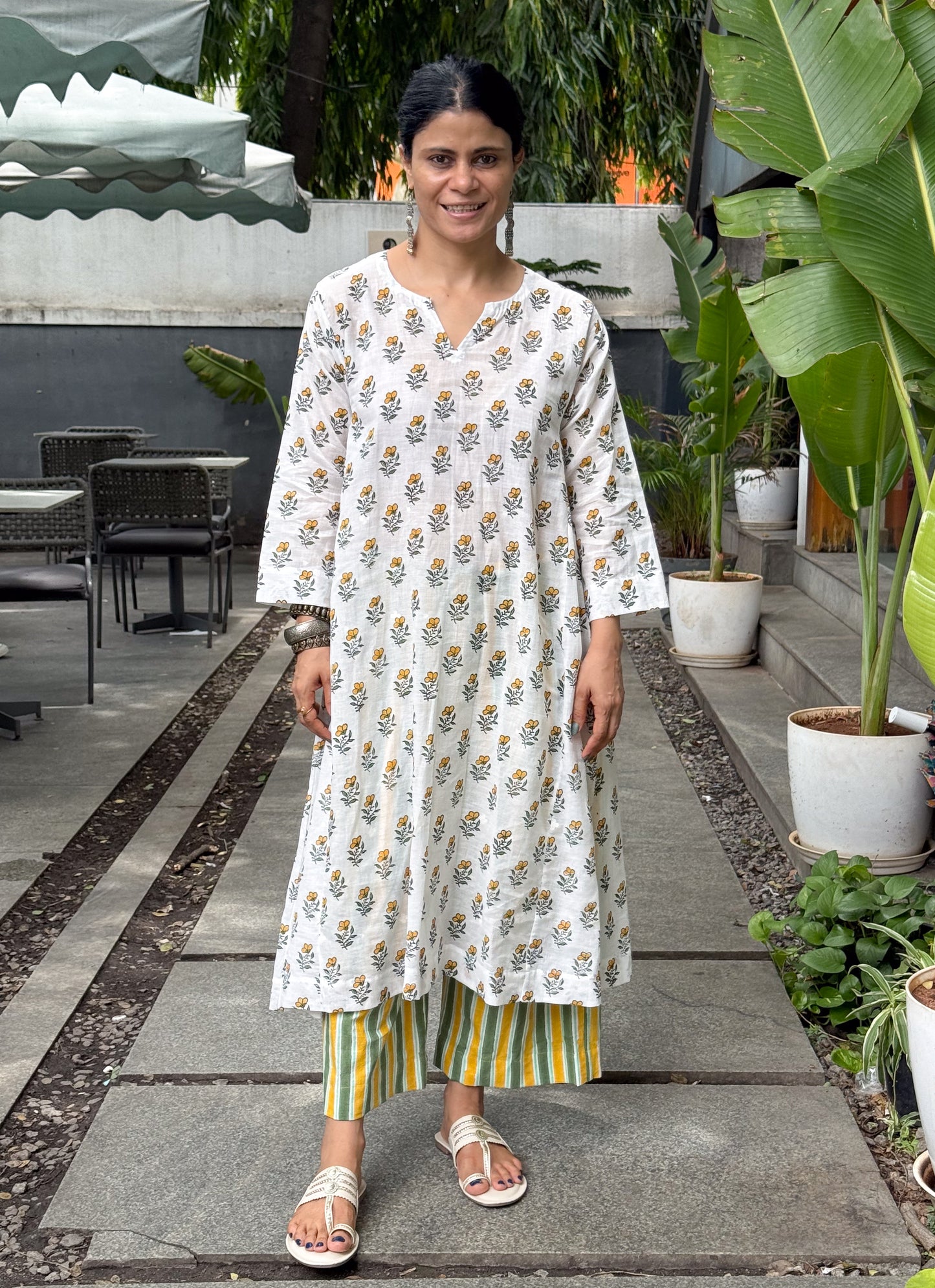 Handloom Muslin Jamdani with Handblock Printed Kurta.